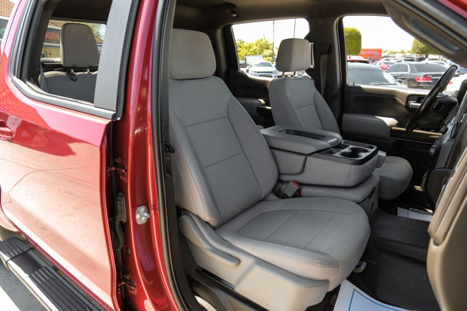 2020 RED Chevrolet Silverado 1500 LT Crew Cab 4WD (3GCUYDET8LG) with an 3.0L L6 DOHC 16V TURBO DIESEL engine, 6-Speed Automatic transmission, located at 2401 E Main St., Grand Prairie, TX, 75050, (972) 262-4440, 32.748981, -96.969643 - Photo#36