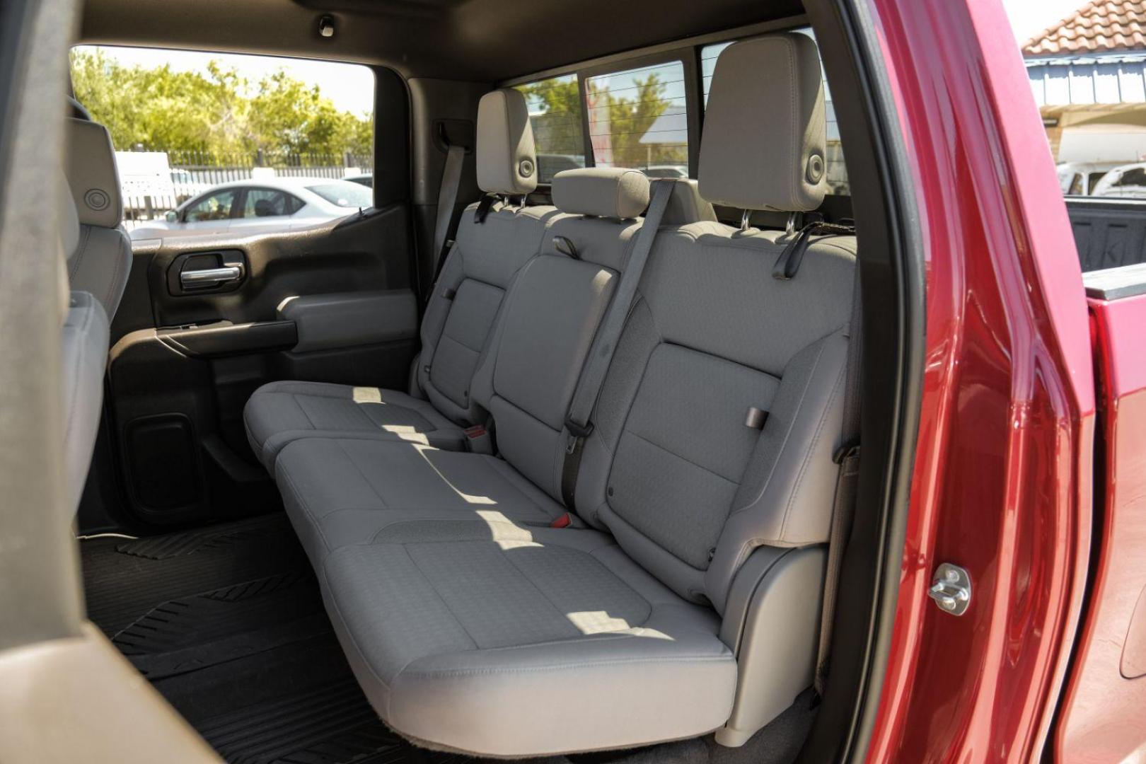 2020 RED Chevrolet Silverado 1500 LT Crew Cab 4WD (3GCUYDET8LG) with an 3.0L L6 DOHC 16V TURBO DIESEL engine, 6-Speed Automatic transmission, located at 2401 E Main St., Grand Prairie, TX, 75050, (972) 262-4440, 32.748981, -96.969643 - Photo#40