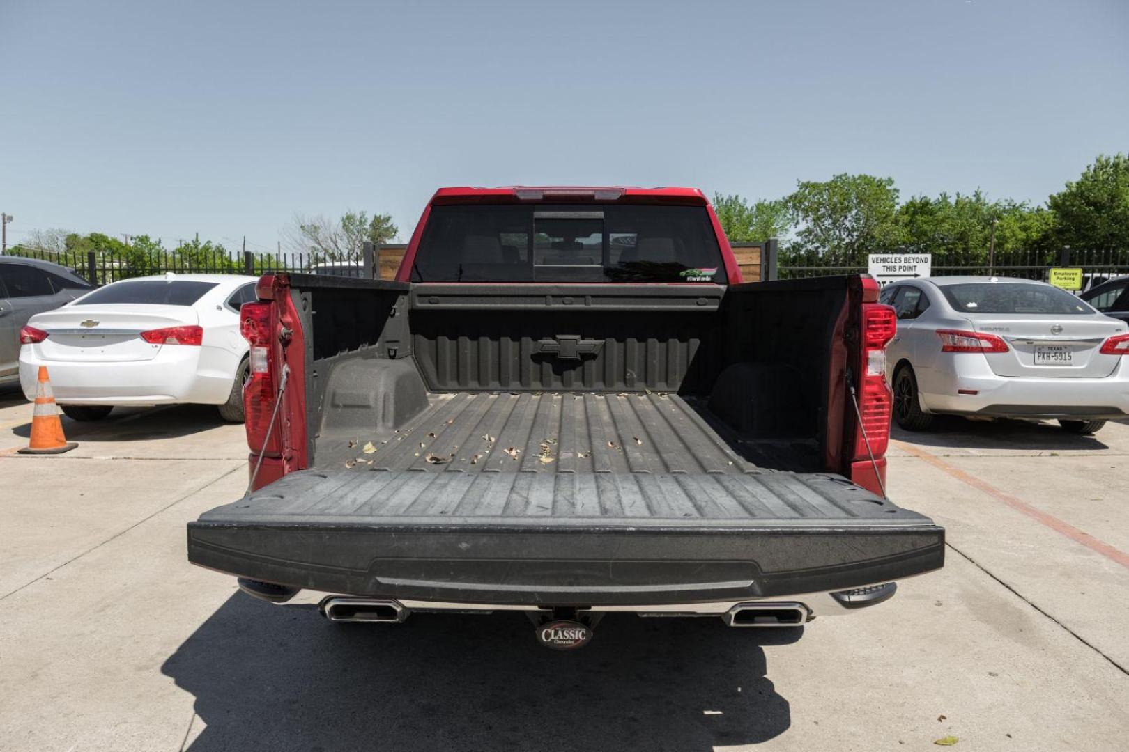 2020 RED Chevrolet Silverado 1500 LT Crew Cab 4WD (3GCUYDET8LG) with an 3.0L L6 DOHC 16V TURBO DIESEL engine, 6-Speed Automatic transmission, located at 2401 E Main St., Grand Prairie, TX, 75050, (972) 262-4440, 32.748981, -96.969643 - Photo#50