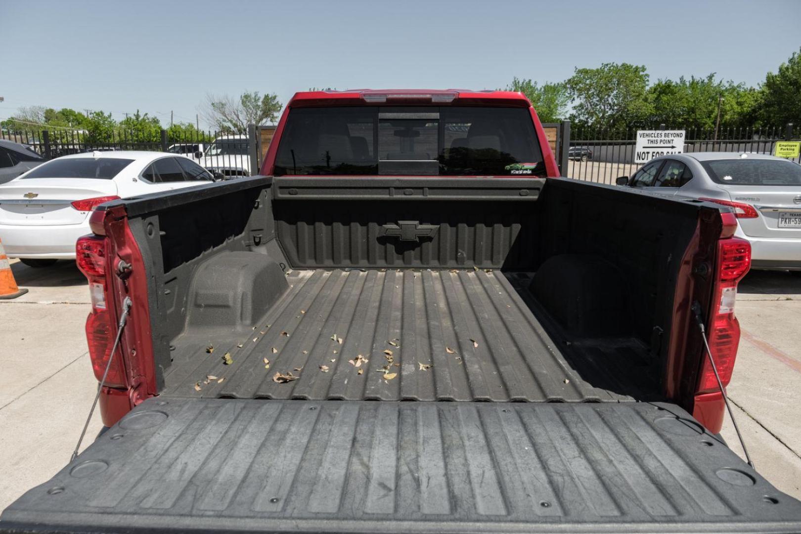 2020 RED Chevrolet Silverado 1500 LT Crew Cab 4WD (3GCUYDET8LG) with an 3.0L L6 DOHC 16V TURBO DIESEL engine, 6-Speed Automatic transmission, located at 2401 E Main St., Grand Prairie, TX, 75050, (972) 262-4440, 32.748981, -96.969643 - Photo#54