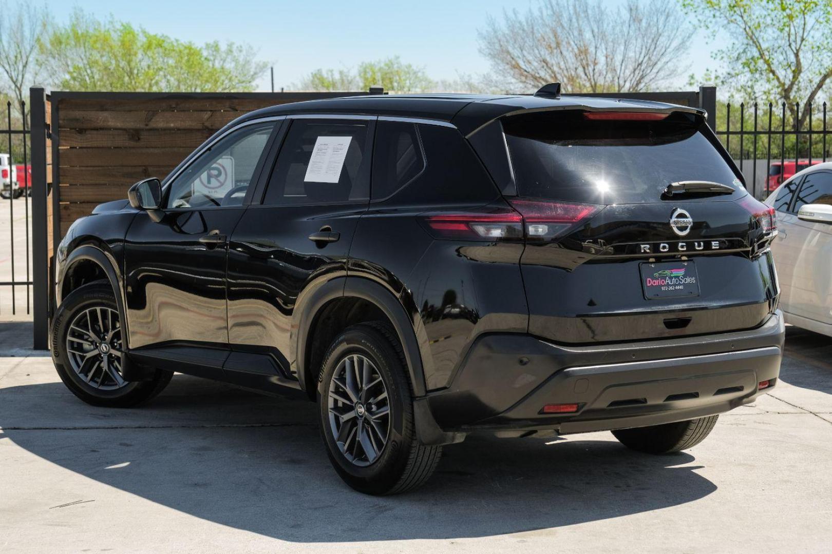 2021 black Nissan Rogue S (5N1AT3AA3MC) with an 2.5L L4 DOHC 16V engine, Continuously Variable Transmission transmission, located at 2401 E Main St., Grand Prairie, TX, 75050, (972) 262-4440, 32.748981, -96.969643 - Photo#11