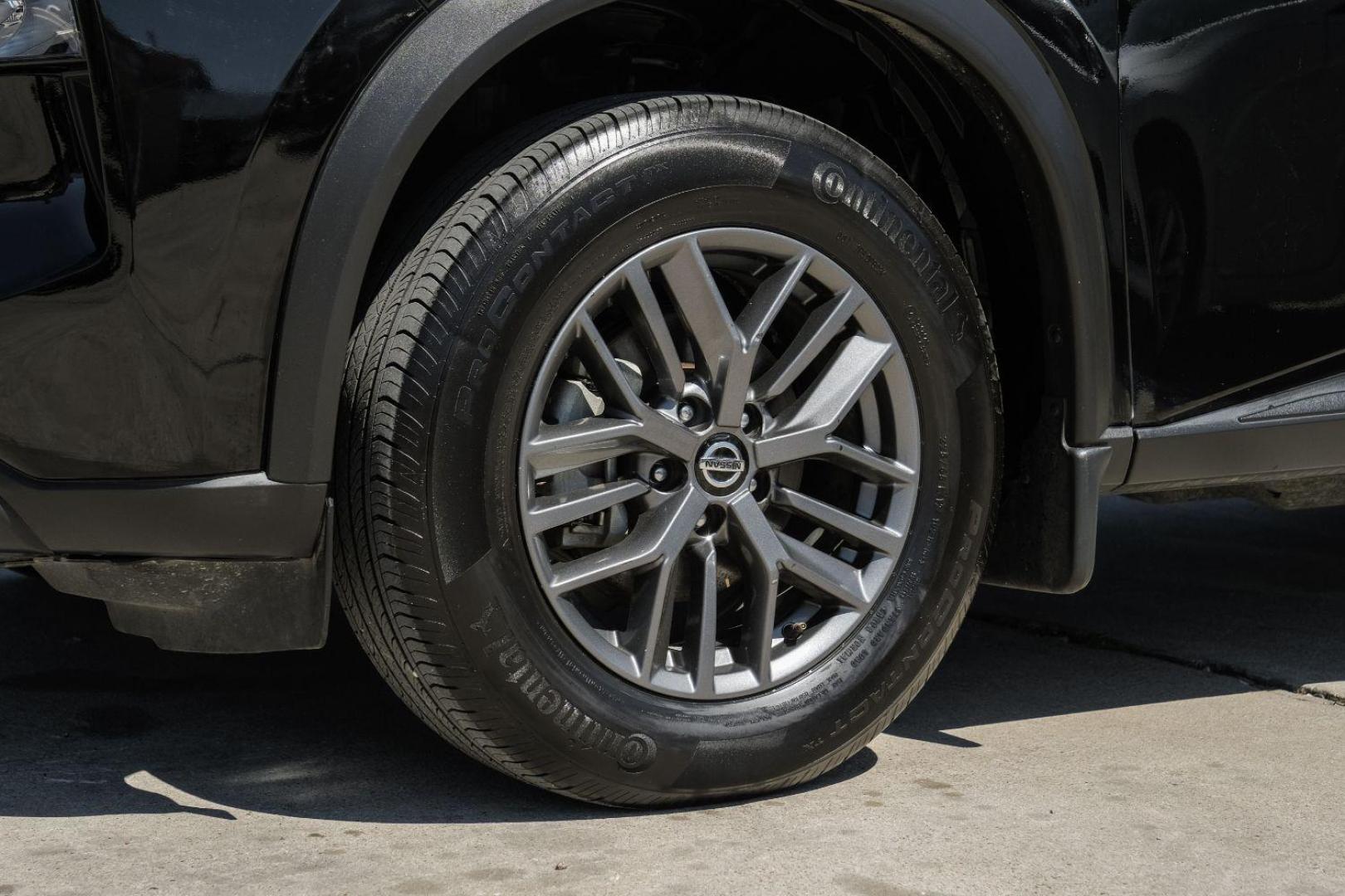 2021 black Nissan Rogue S (5N1AT3AA3MC) with an 2.5L L4 DOHC 16V engine, Continuously Variable Transmission transmission, located at 2401 E Main St., Grand Prairie, TX, 75050, (972) 262-4440, 32.748981, -96.969643 - Photo#54