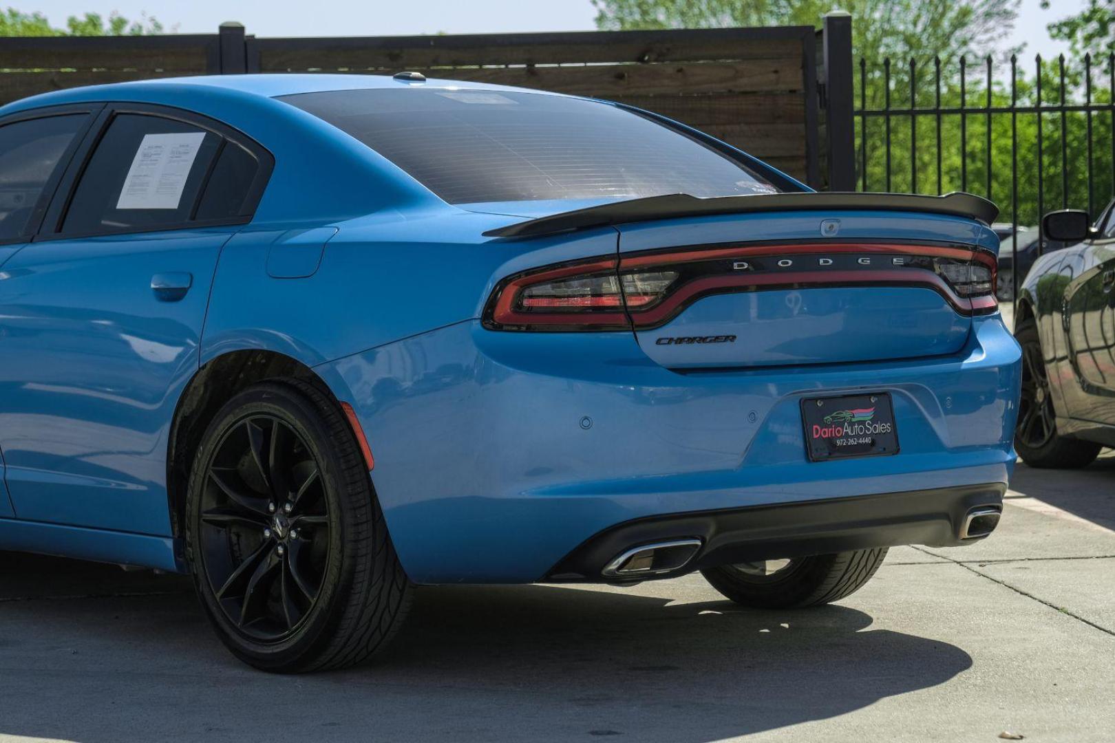 2018 BLUE Dodge Charger SXT (2C3CDXBG0JH) with an 3.6L V6 DOHC 24V engine, 8-Speed Automatic transmission, located at 2401 E Main St., Grand Prairie, TX, 75050, (972) 262-4440, 32.748981, -96.969643 - Photo#12