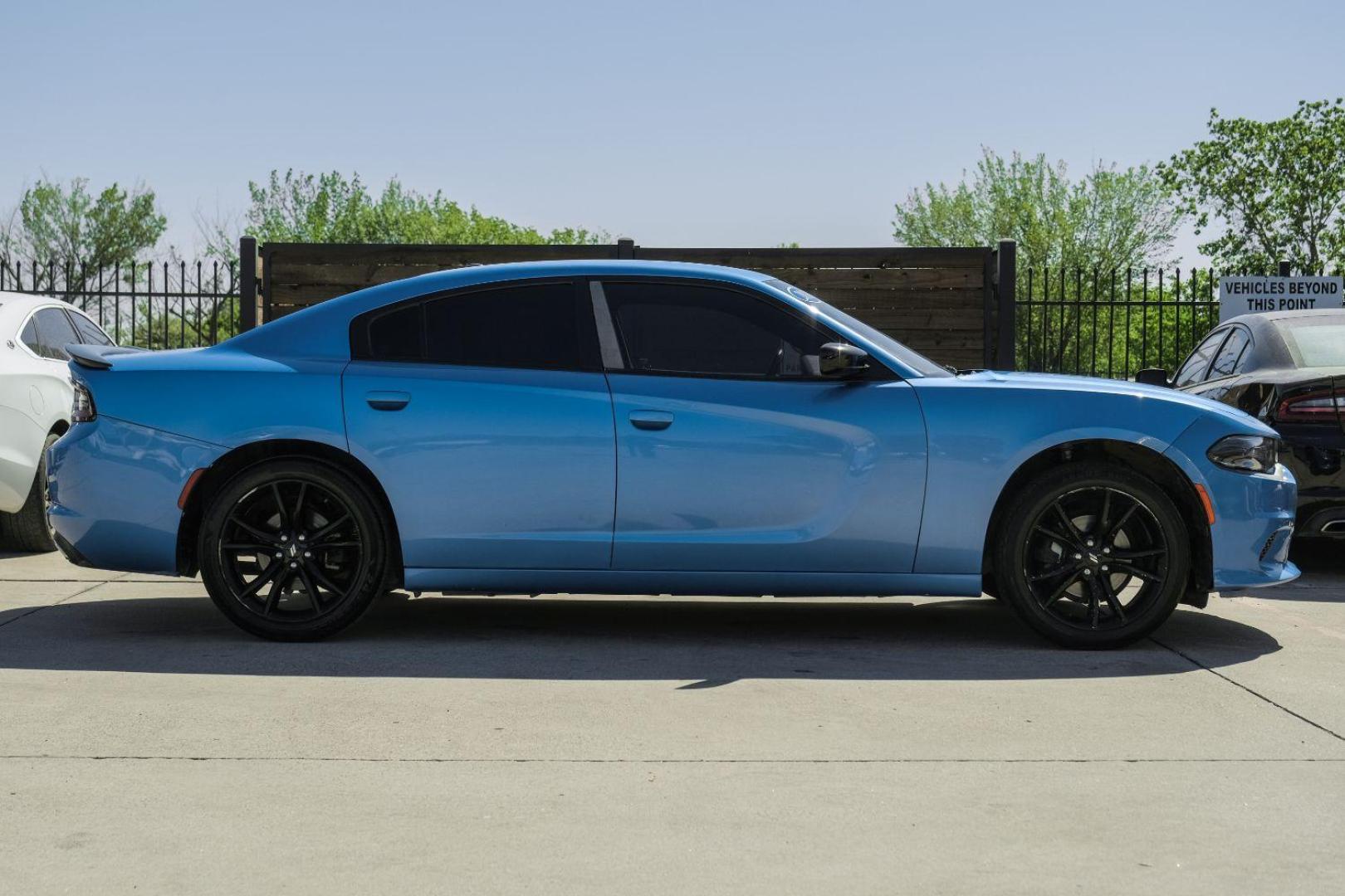 2018 BLUE Dodge Charger SXT (2C3CDXBG0JH) with an 3.6L V6 DOHC 24V engine, 8-Speed Automatic transmission, located at 2401 E Main St., Grand Prairie, TX, 75050, (972) 262-4440, 32.748981, -96.969643 - Photo#8