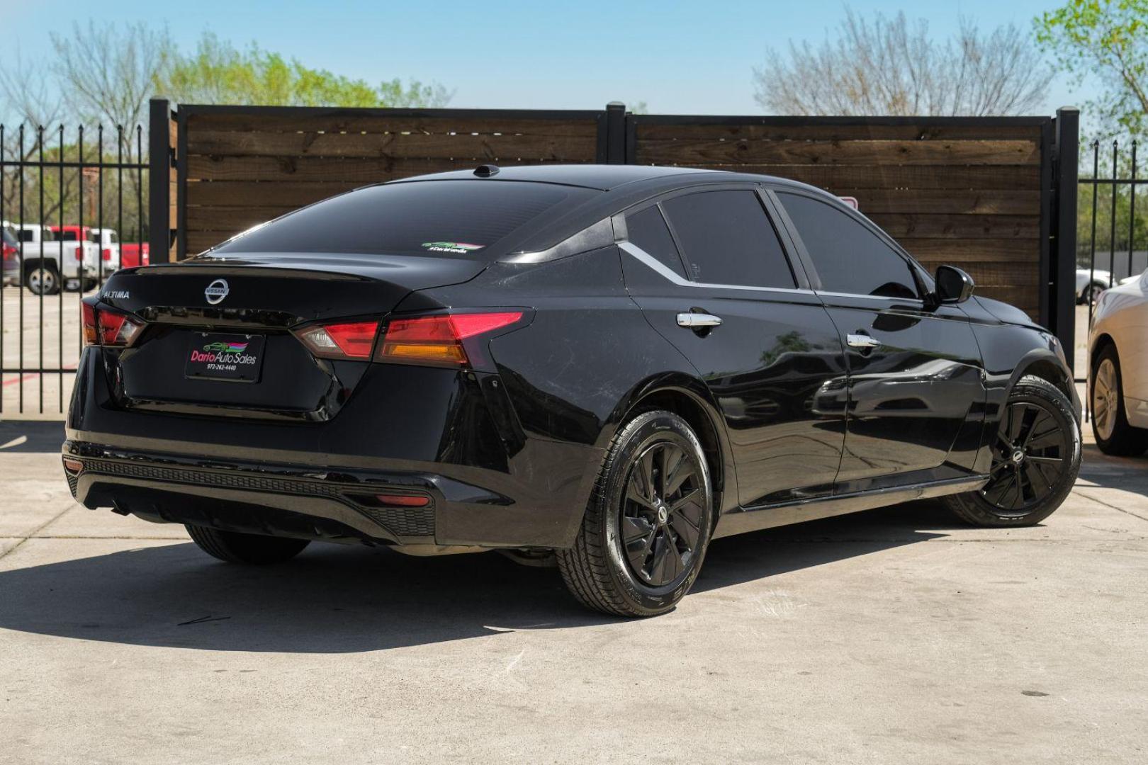 2019 Black Nissan Altima 2.5 S (1N4BL4BV7KC) with an 2.5L L4 DOHC 16V engine, Continuously Variable Transmission transmission, located at 2401 E Main St., Grand Prairie, TX, 75050, (972) 262-4440, 32.748981, -96.969643 - Photo#9