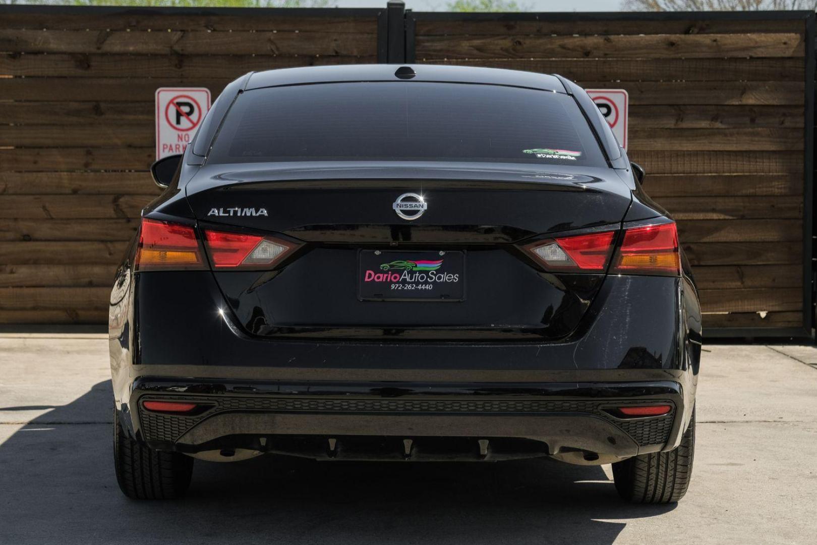 2019 Black Nissan Altima 2.5 S (1N4BL4BV7KC) with an 2.5L L4 DOHC 16V engine, Continuously Variable Transmission transmission, located at 2401 E Main St., Grand Prairie, TX, 75050, (972) 262-4440, 32.748981, -96.969643 - Photo#10