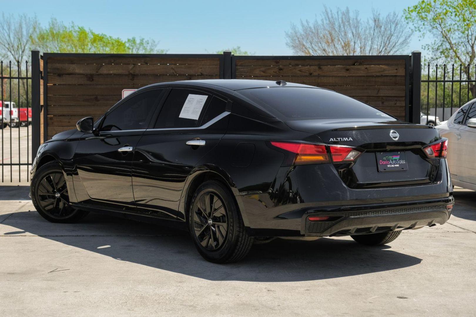 2019 Black Nissan Altima 2.5 S (1N4BL4BV7KC) with an 2.5L L4 DOHC 16V engine, Continuously Variable Transmission transmission, located at 2401 E Main St., Grand Prairie, TX, 75050, (972) 262-4440, 32.748981, -96.969643 - Photo#11