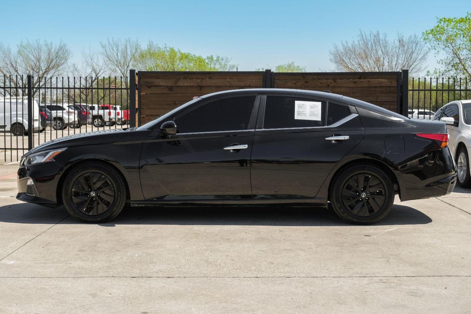 2019 Black Nissan Altima 2.5 S (1N4BL4BV7KC) with an 2.5L L4 DOHC 16V engine, Continuously Variable Transmission transmission, located at 2401 E Main St., Grand Prairie, TX, 75050, (972) 262-4440, 32.748981, -96.969643 - Photo#14