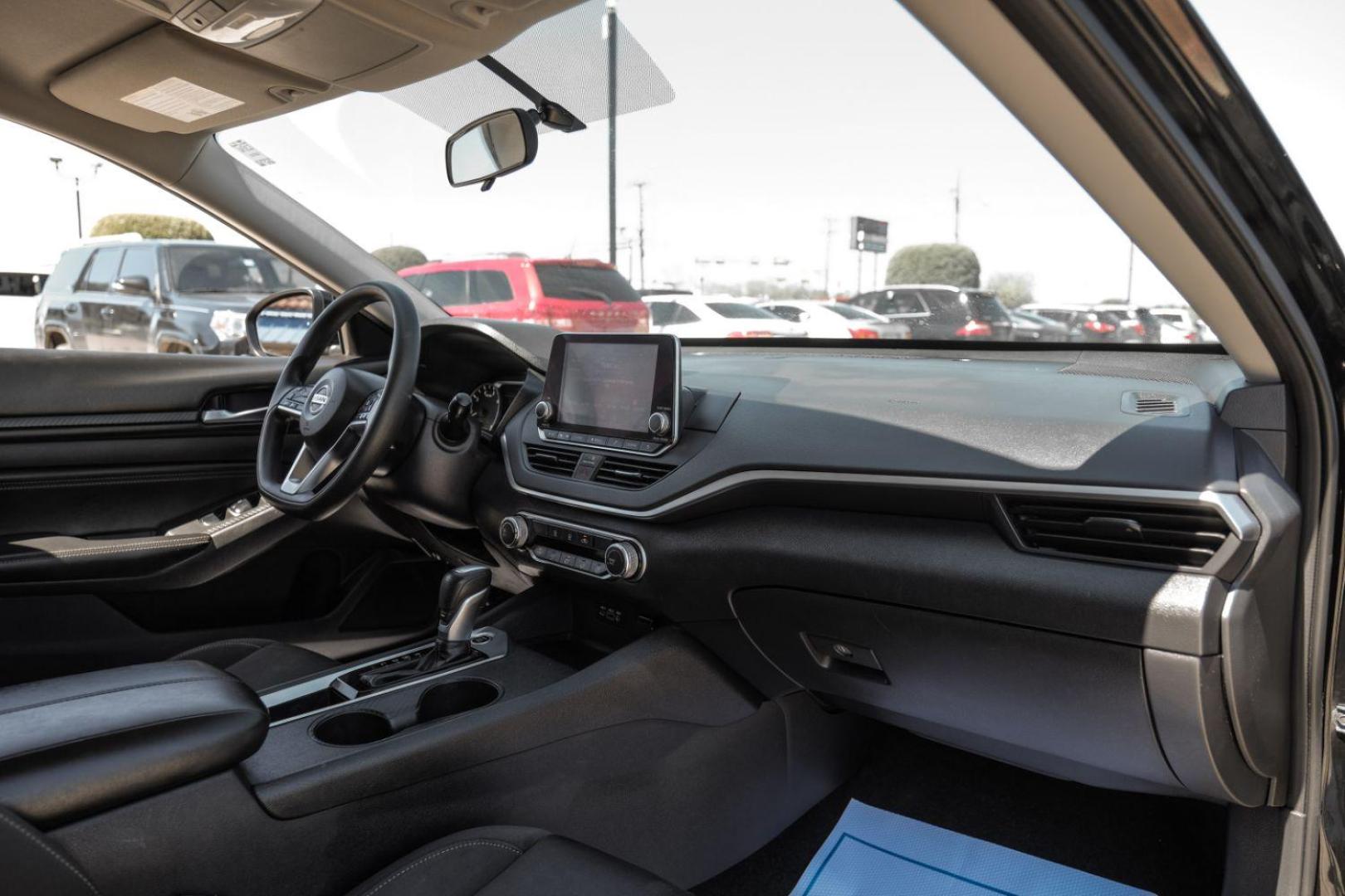 2019 Black Nissan Altima 2.5 S (1N4BL4BV7KC) with an 2.5L L4 DOHC 16V engine, Continuously Variable Transmission transmission, located at 2401 E Main St., Grand Prairie, TX, 75050, (972) 262-4440, 32.748981, -96.969643 - Photo#17