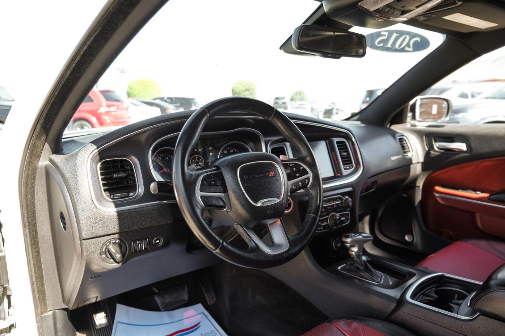 2015 White Dodge Charger SXT AWD (2C3CDXJG9FH) with an 3.6L V6 DOHC 24V engine, 8-Speed Automatic transmission, located at 2401 E Main St., Grand Prairie, TX, 75050, (972) 262-4440, 32.748981, -96.969643 - Photo#2