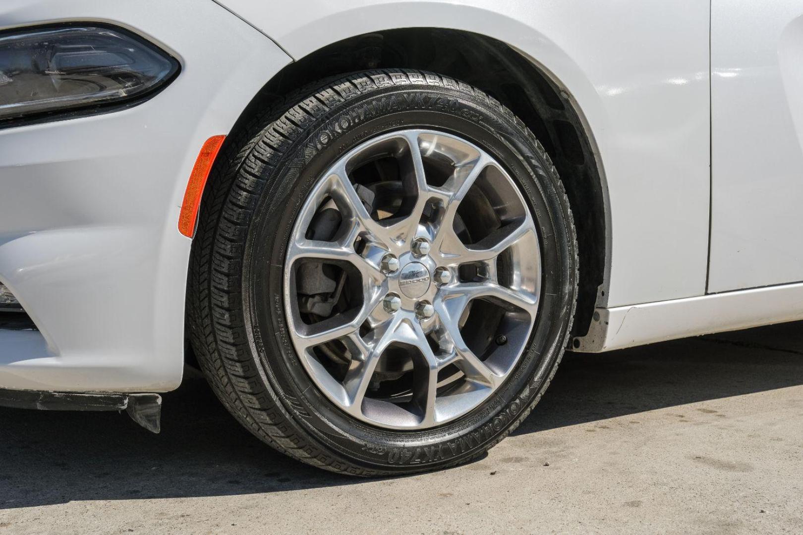 2015 White Dodge Charger SXT AWD (2C3CDXJG9FH) with an 3.6L V6 DOHC 24V engine, 8-Speed Automatic transmission, located at 2401 E Main St., Grand Prairie, TX, 75050, (972) 262-4440, 32.748981, -96.969643 - Photo#57