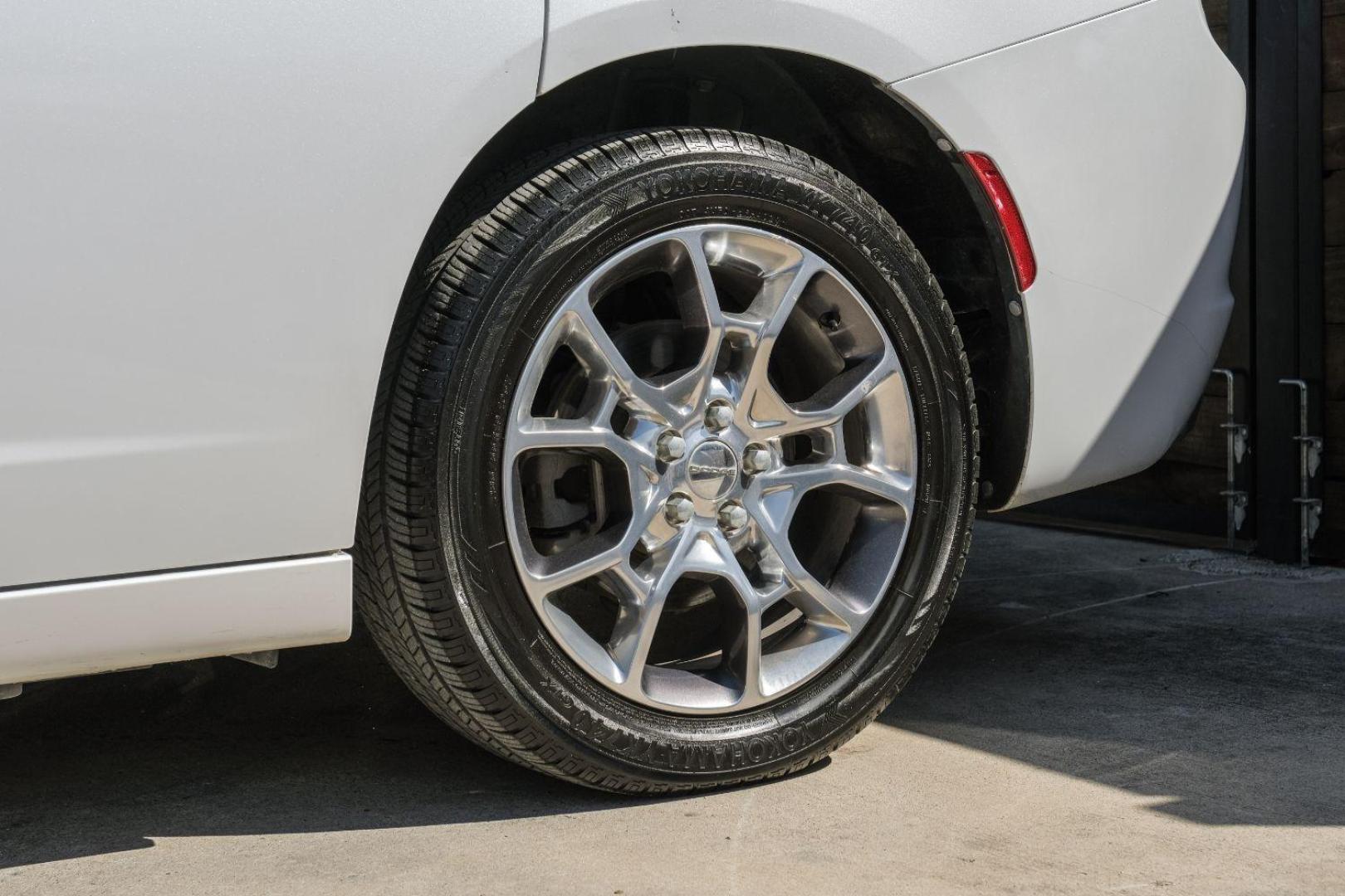 2015 White Dodge Charger SXT AWD (2C3CDXJG9FH) with an 3.6L V6 DOHC 24V engine, 8-Speed Automatic transmission, located at 2401 E Main St., Grand Prairie, TX, 75050, (972) 262-4440, 32.748981, -96.969643 - Photo#58