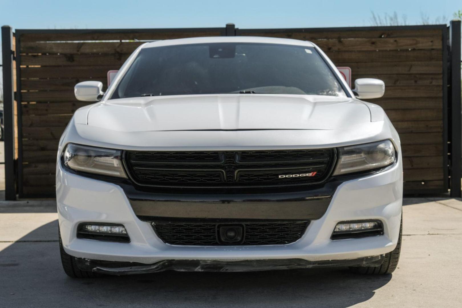 2015 White Dodge Charger SXT AWD (2C3CDXJG9FH) with an 3.6L V6 DOHC 24V engine, 8-Speed Automatic transmission, located at 2401 E Main St., Grand Prairie, TX, 75050, (972) 262-4440, 32.748981, -96.969643 - Photo#5