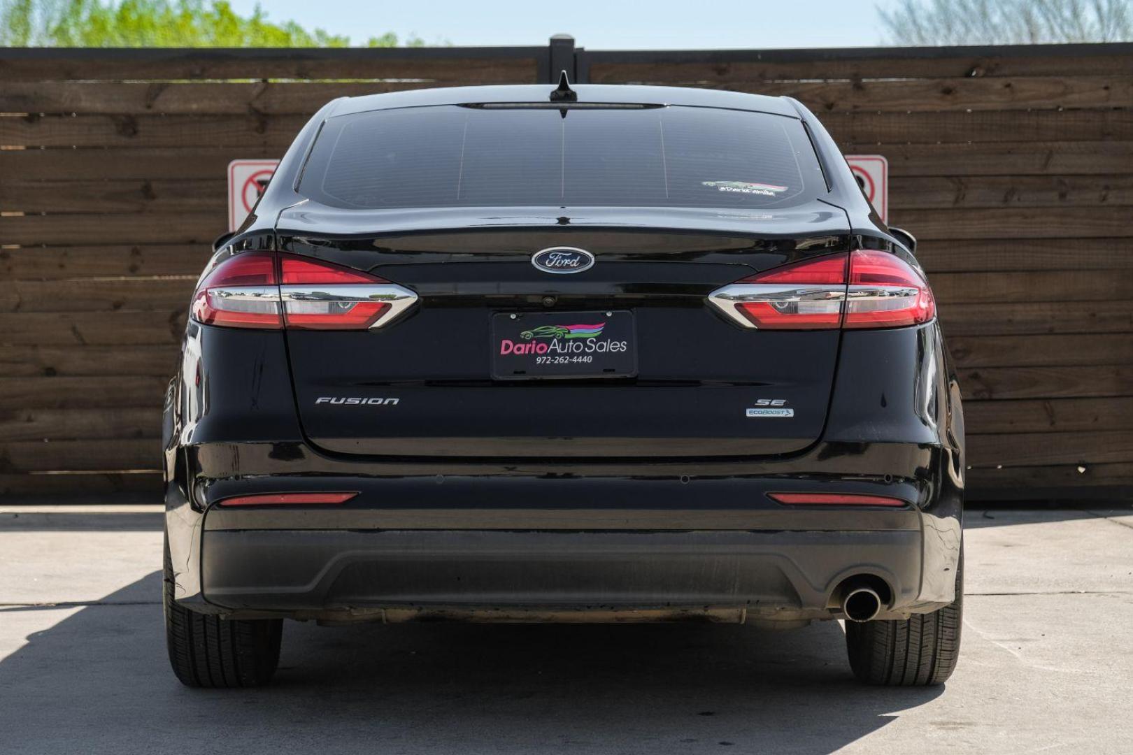 2020 BLACK Ford Fusion SE (3FA6P0HD6LR) with an 1.5L L4 DOHC 16V engine, 6-Speed Automatic transmission, located at 2401 E Main St., Grand Prairie, TX, 75050, (972) 262-4440, 32.748981, -96.969643 - Photo#10