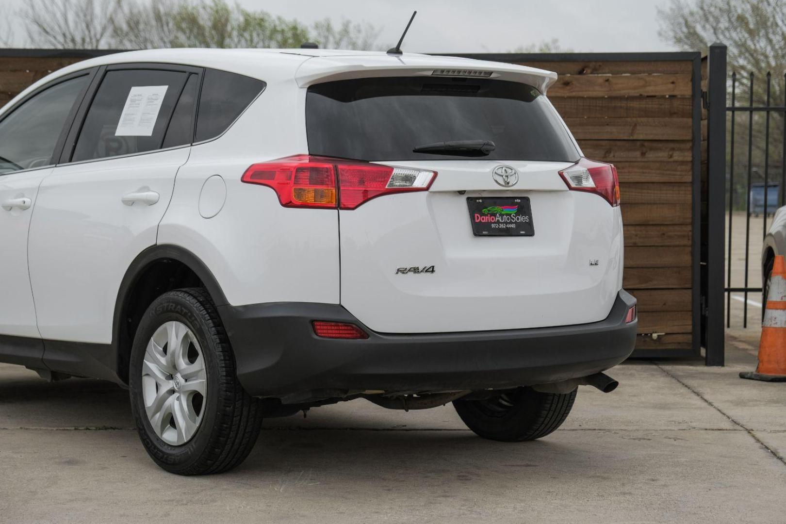 2015 WHITE Toyota RAV4 LE FWD (2T3ZFREV6FW) with an 2.5L L4 DOHC 16V engine, 6-Speed Automatic transmission, located at 2401 E Main St., Grand Prairie, TX, 75050, (972) 262-4440, 32.748981, -96.969643 - Photo#13