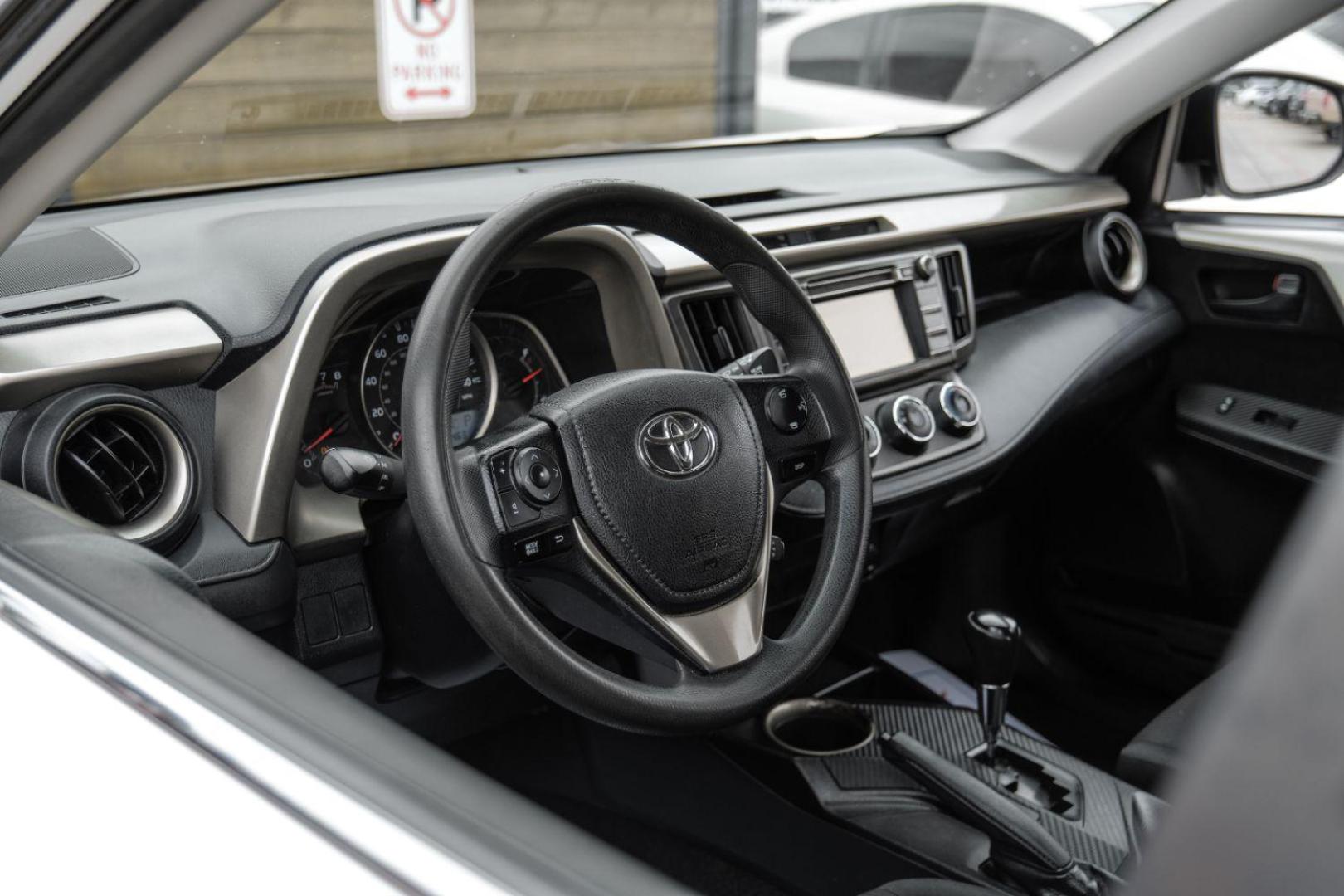 2015 WHITE Toyota RAV4 LE FWD (2T3ZFREV6FW) with an 2.5L L4 DOHC 16V engine, 6-Speed Automatic transmission, located at 2401 E Main St., Grand Prairie, TX, 75050, (972) 262-4440, 32.748981, -96.969643 - Photo#20