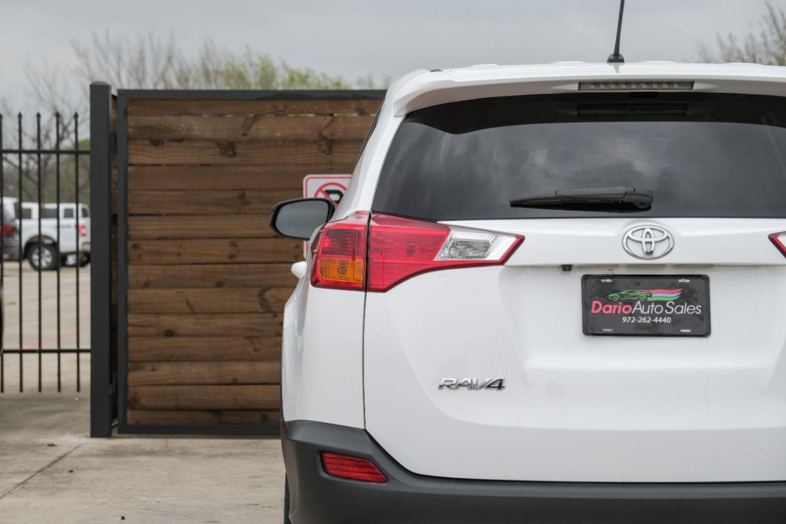 2015 WHITE Toyota RAV4 LE FWD (2T3ZFREV6FW) with an 2.5L L4 DOHC 16V engine, 6-Speed Automatic transmission, located at 2401 E Main St., Grand Prairie, TX, 75050, (972) 262-4440, 32.748981, -96.969643 - Photo#46