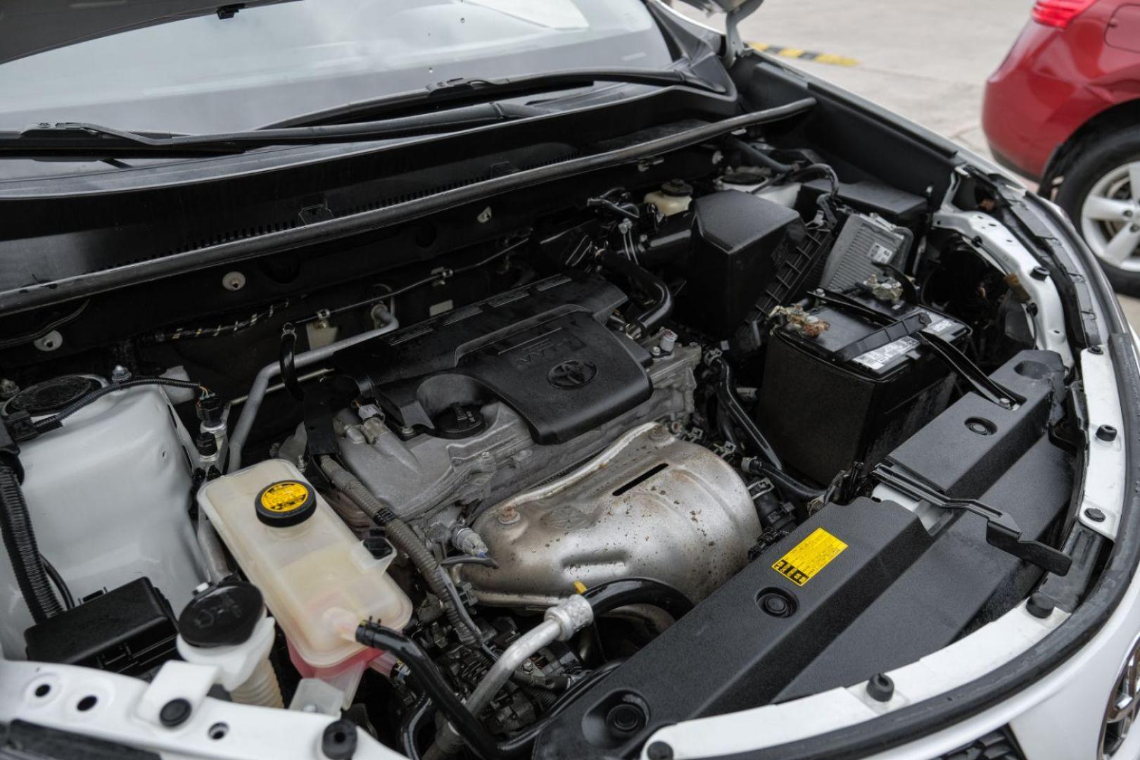 2015 WHITE Toyota RAV4 LE FWD (2T3ZFREV6FW) with an 2.5L L4 DOHC 16V engine, 6-Speed Automatic transmission, located at 2401 E Main St., Grand Prairie, TX, 75050, (972) 262-4440, 32.748981, -96.969643 - Photo#49