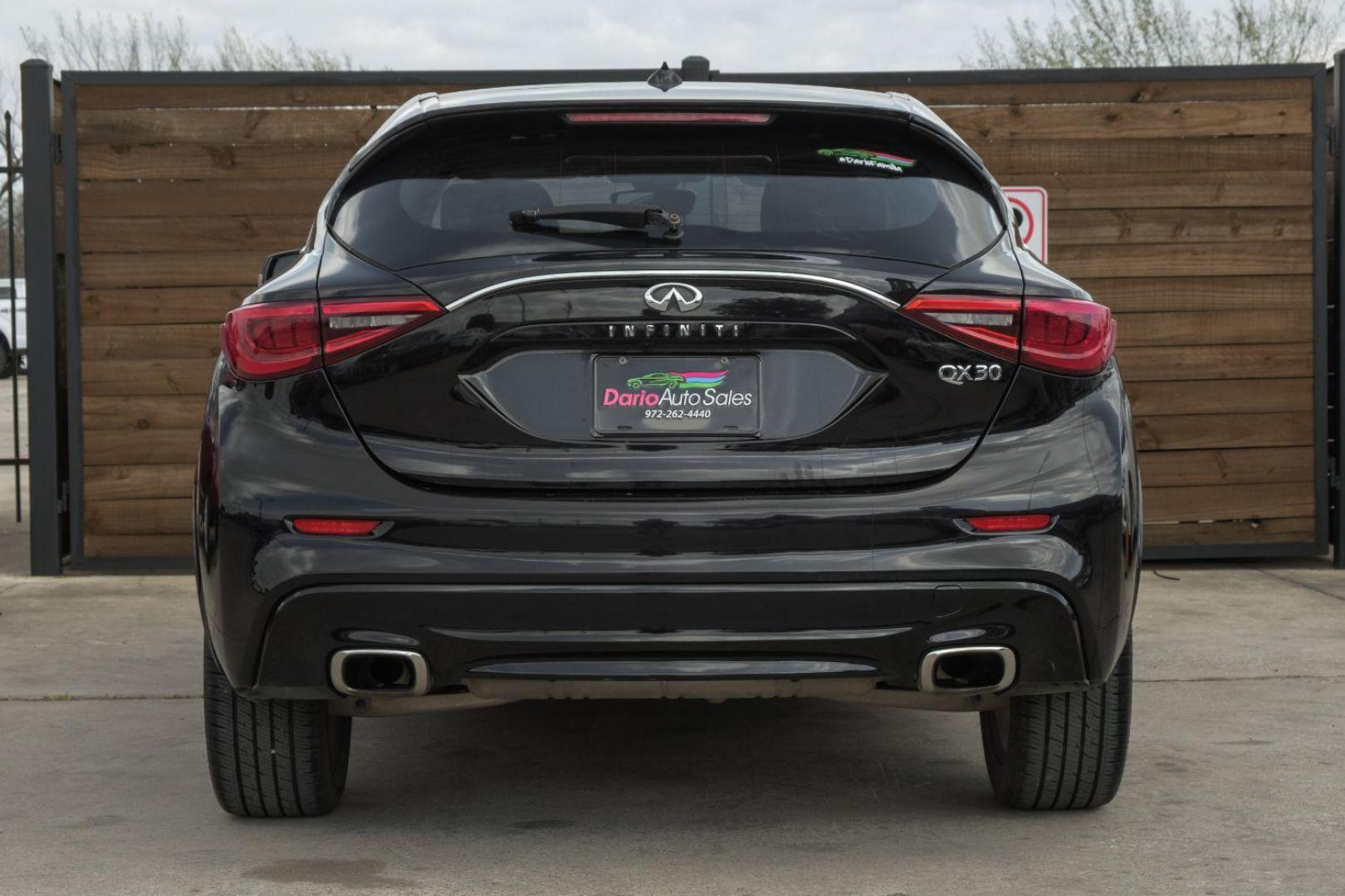 2017 BLACK Infiniti QX30 Base (SJKCH5CPXHA) with an 2.0L L4 DOHC 16V engine, 7-Speed Automatic transmission, located at 2401 E Main St., Grand Prairie, TX, 75050, (972) 262-4440, 32.748981, -96.969643 - Photo#10