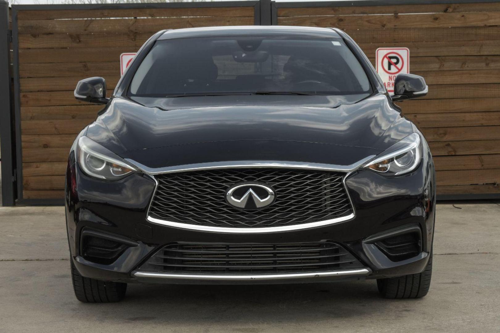 2017 BLACK Infiniti QX30 Base (SJKCH5CPXHA) with an 2.0L L4 DOHC 16V engine, 7-Speed Automatic transmission, located at 2401 E Main St., Grand Prairie, TX, 75050, (972) 262-4440, 32.748981, -96.969643 - Photo#6