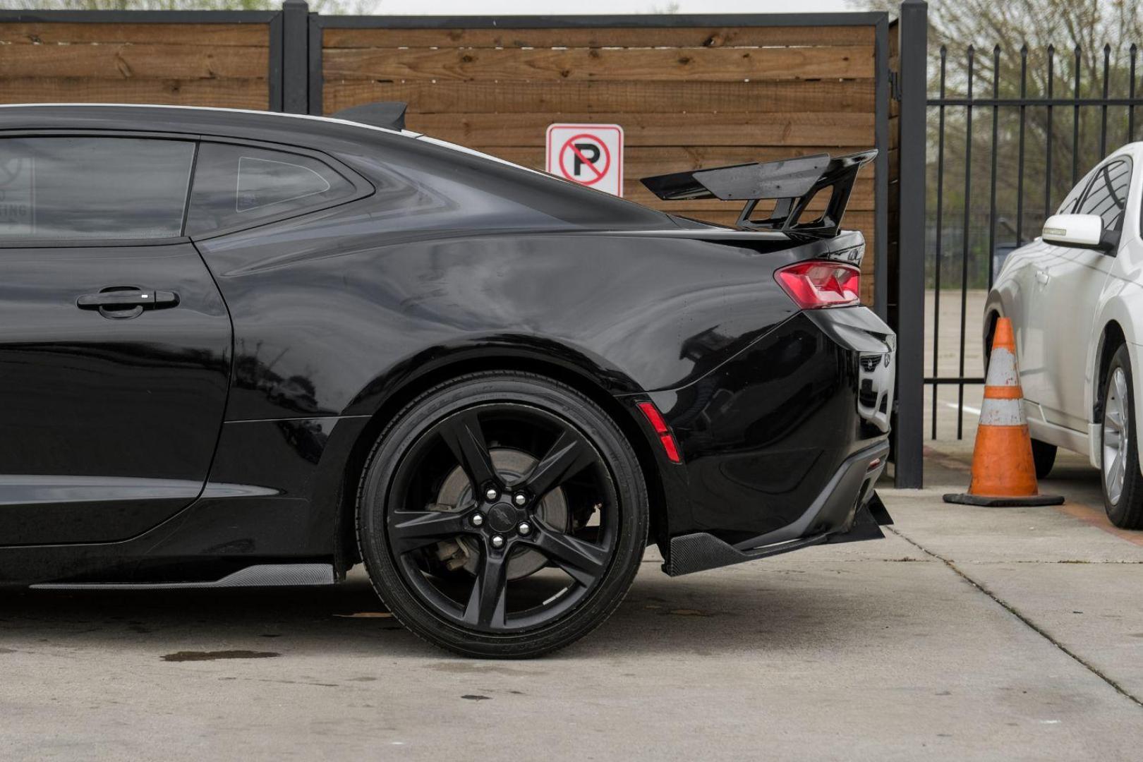 2017 BLACK Chevrolet Camaro 1LT Coupe (1G1FA1RX4H0) with an 2.0L L4 DOHC 16V TURBO engine, 6-Speed Manual transmission, located at 2401 E Main St., Grand Prairie, TX, 75050, (972) 262-4440, 32.748981, -96.969643 - Photo#17