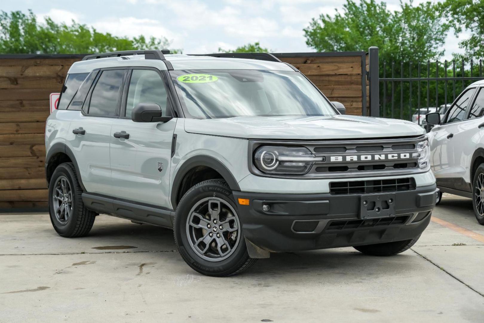 2021 GRAY Ford Bronco Sport Big Bend (3FMCR9B63MR) with an 1.5L L3 engine, 8-Speed Automatic transmission, located at 2401 E Main St., Grand Prairie, TX, 75050, (972) 262-4440, 32.748981, -96.969643 - Photo#7