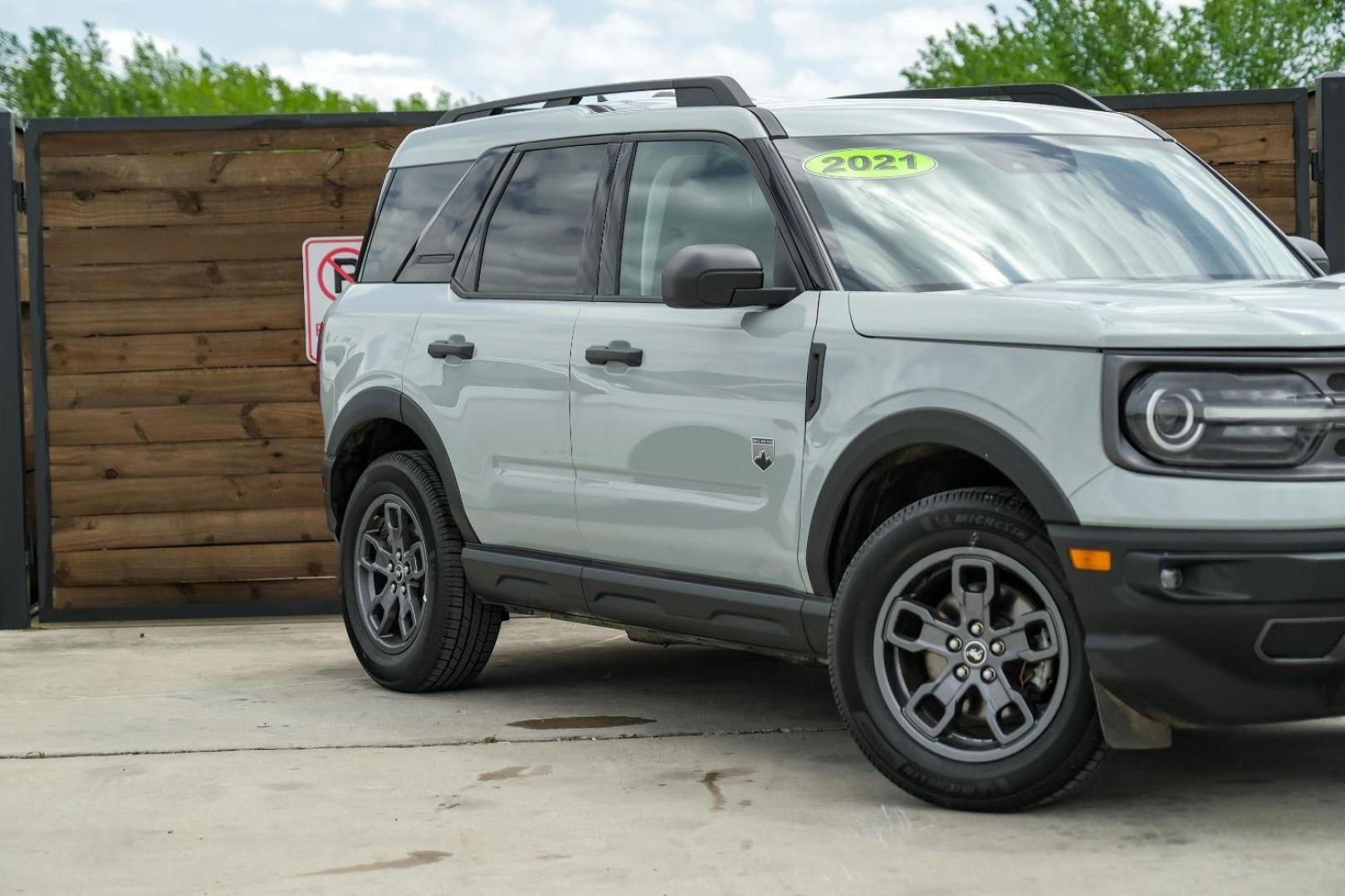 2021 GRAY Ford Bronco Sport Big Bend (3FMCR9B63MR) with an 1.5L L3 engine, 8-Speed Automatic transmission, located at 2401 E Main St., Grand Prairie, TX, 75050, (972) 262-4440, 32.748981, -96.969643 - Photo#8