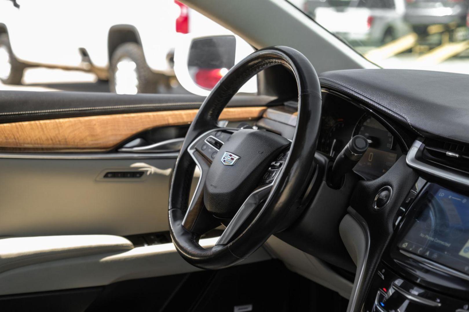 2018 White Cadillac XTS Luxury FWD (2G61M5S35J9) with an 3.6L V6 DOHC 24V engine, 6-Speed Automatic transmission, located at 2401 E Main St., Grand Prairie, TX, 75050, (972) 262-4440, 32.748981, -96.969643 - Photo#19