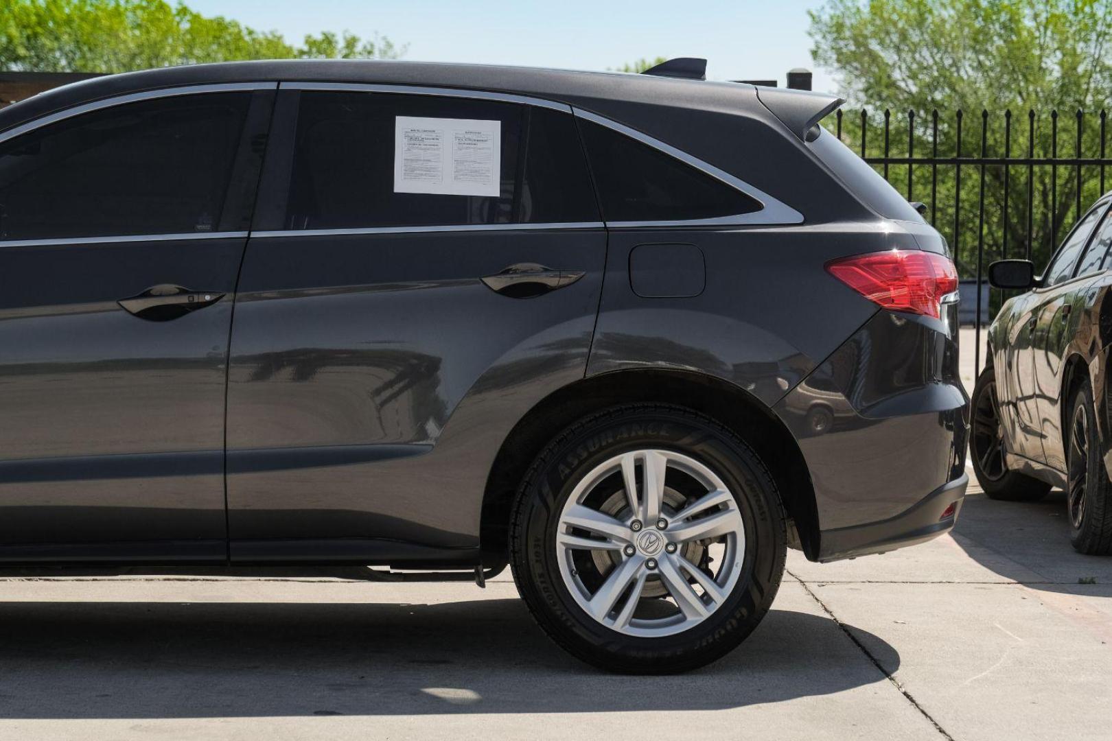 2014 Gray Acura RDX 6-Spd AT w/ Technology Package (5J8TB3H54EL) with an 3.5L V6 DOHC 24V engine, 6-Speed Automatic transmission, located at 2401 E Main St., Grand Prairie, TX, 75050, (972) 262-4440, 32.748981, -96.969643 - Photo#17