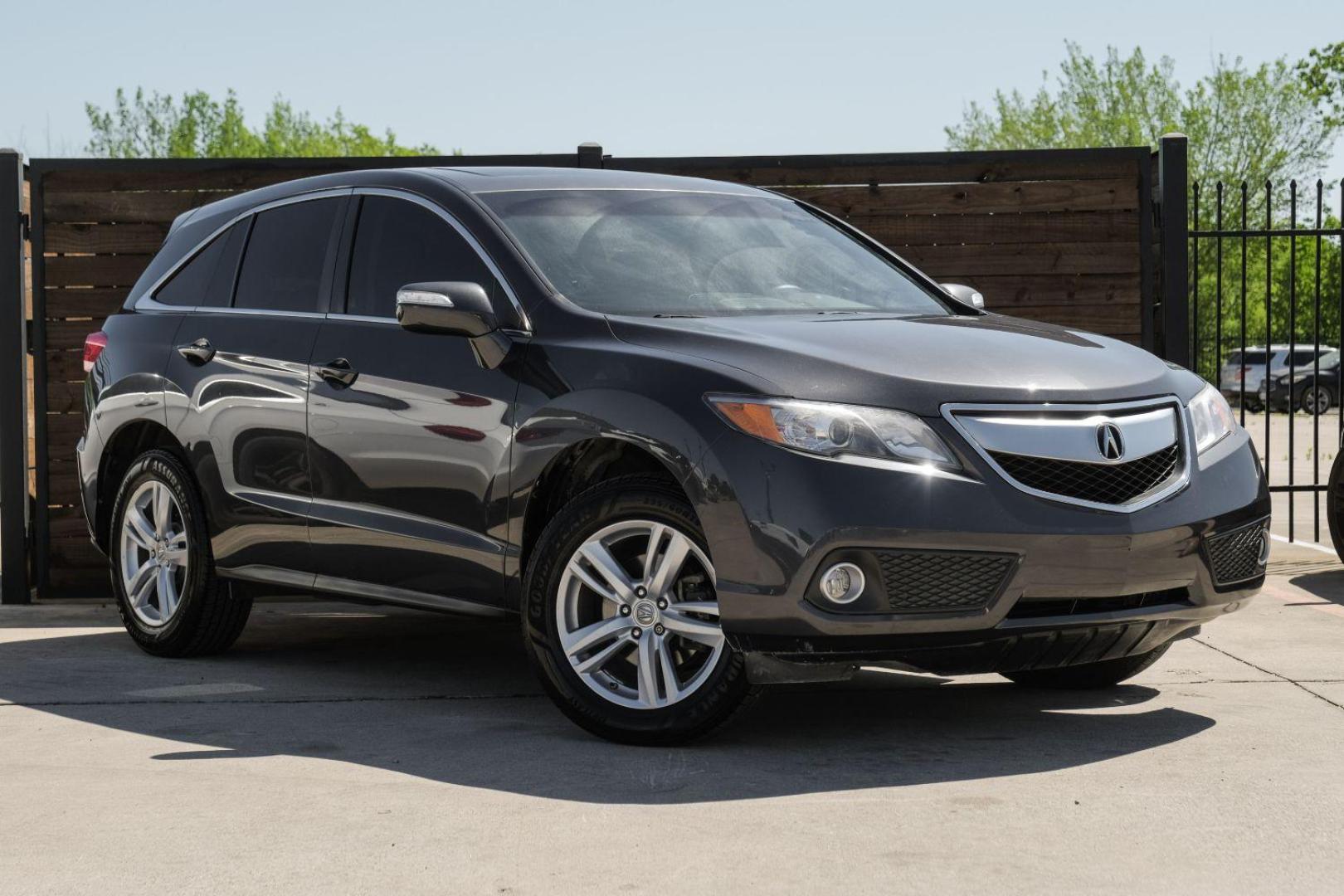 2014 Gray Acura RDX 6-Spd AT w/ Technology Package (5J8TB3H54EL) with an 3.5L V6 DOHC 24V engine, 6-Speed Automatic transmission, located at 2401 E Main St., Grand Prairie, TX, 75050, (972) 262-4440, 32.748981, -96.969643 - Photo#6