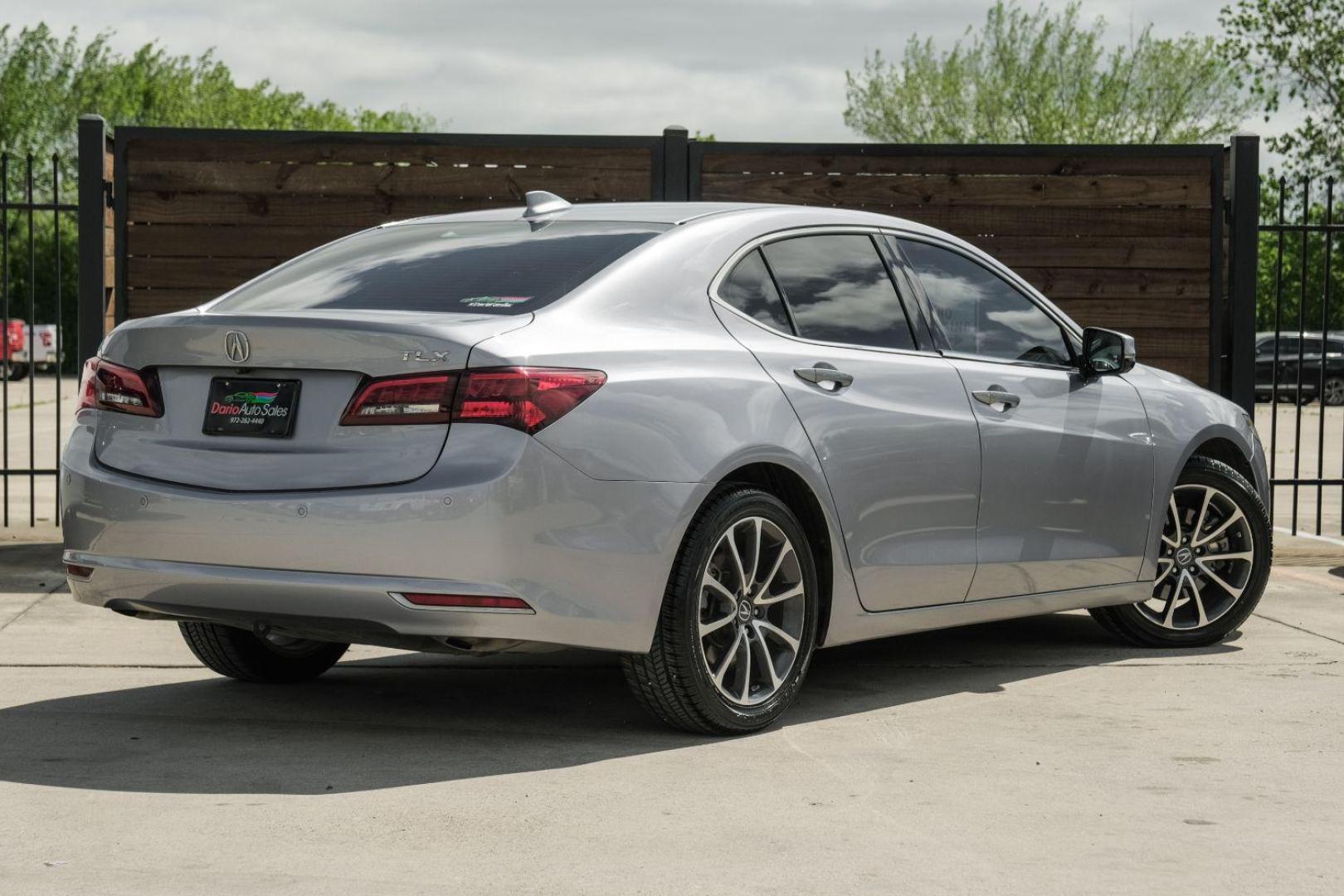 2015 Silver Acura TLX 9-Spd AT w/Advance Package (19UUB2F74FA) with an 3.5L V6 SOHC 24V engine, 9-Speed Automatic transmission, located at 2401 E Main St., Grand Prairie, TX, 75050, (972) 262-4440, 32.748981, -96.969643 - Photo#10