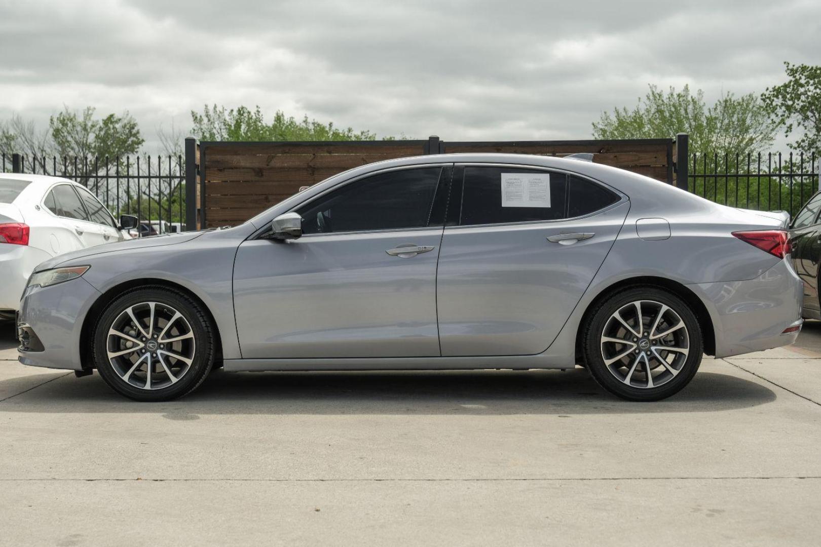 2015 Silver Acura TLX 9-Spd AT w/Advance Package (19UUB2F74FA) with an 3.5L V6 SOHC 24V engine, 9-Speed Automatic transmission, located at 2401 E Main St., Grand Prairie, TX, 75050, (972) 262-4440, 32.748981, -96.969643 - Photo#15