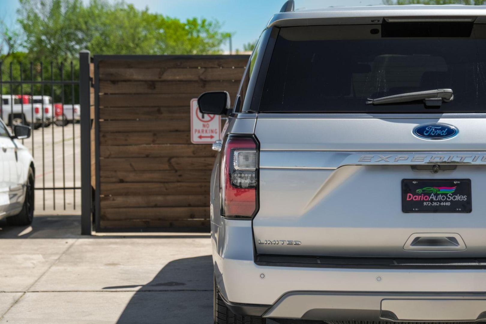 2019 Silver Ford Expedition MAX Limited (1FMJK1KTXKE) with an 3.5L V6 DOHC 24V FFV engine, 6-Speed Automatic transmission, located at 2401 E Main St., Grand Prairie, TX, 75050, (972) 262-4440, 32.748981, -96.969643 - Photo#53