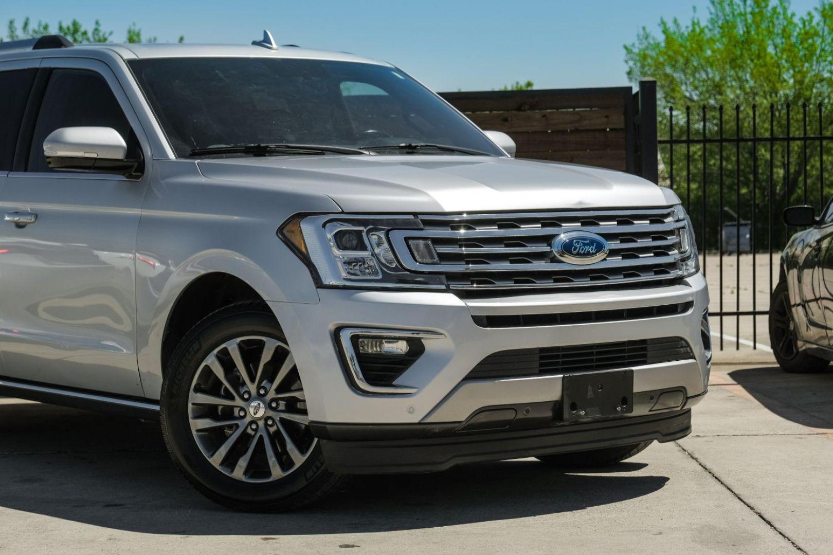 2019 Silver Ford Expedition MAX Limited (1FMJK1KTXKE) with an 3.5L V6 DOHC 24V FFV engine, 6-Speed Automatic transmission, located at 2401 E Main St., Grand Prairie, TX, 75050, (972) 262-4440, 32.748981, -96.969643 - Photo#8