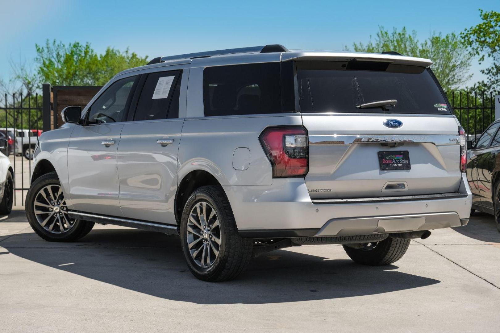 2019 Silver Ford Expedition MAX Limited (1FMJK1KTXKE) with an 3.5L V6 DOHC 24V FFV engine, 6-Speed Automatic transmission, located at 2401 E Main St., Grand Prairie, TX, 75050, (972) 262-4440, 32.748981, -96.969643 - Photo#12