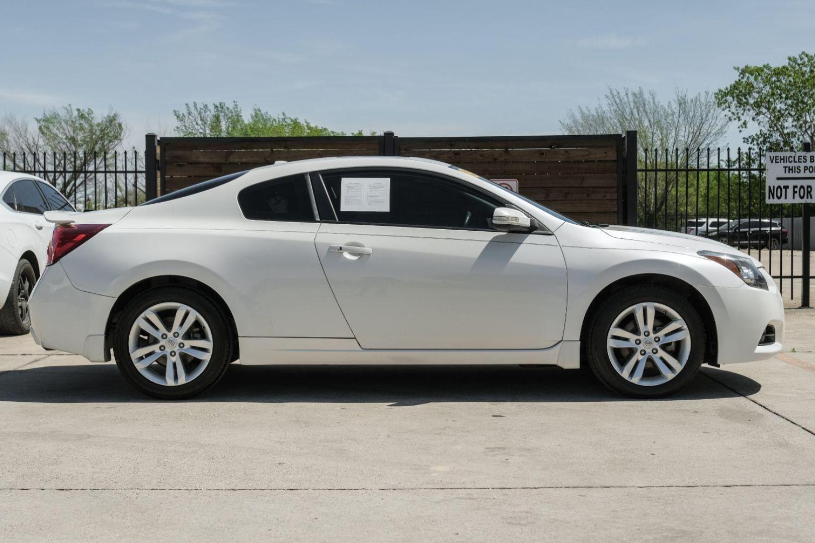 2012 White Nissan Altima 2.5 S CVT Coupe (1N4AL2EP8CC) with an 2.5L L4 DOHC 16V engine, located at 2401 E Main St., Grand Prairie, TX, 75050, (972) 262-4440, 32.748981, -96.969643 - Photo#9