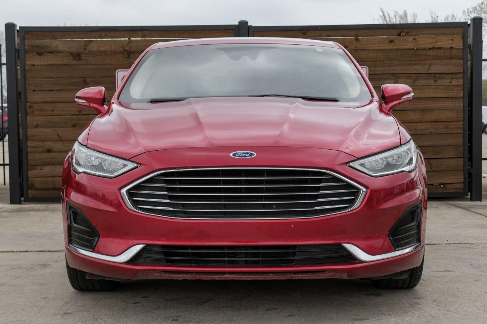 2020 Red Ford Fusion SEL (3FA6P0CD1LR) with an 1.5L L4 DOHC 16V engine, 6-Speed Automatic transmission, located at 2401 E Main St., Grand Prairie, TX, 75050, (972) 262-4440, 32.748981, -96.969643 - Photo#4