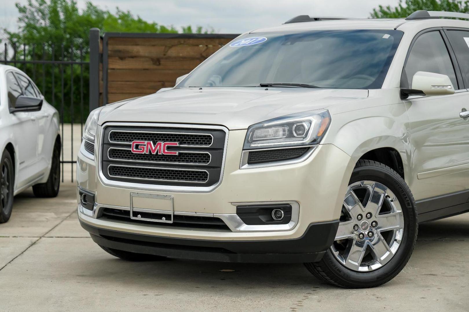 2017 Tan GMC Acadia Limited FWD (1GKKRSKD2HJ) with an 3.6L V6 DOHC 24V engine, 6-Speed Automatic transmission, located at 2401 E Main St., Grand Prairie, TX, 75050, (972) 262-4440, 32.748981, -96.969643 - Photo#5