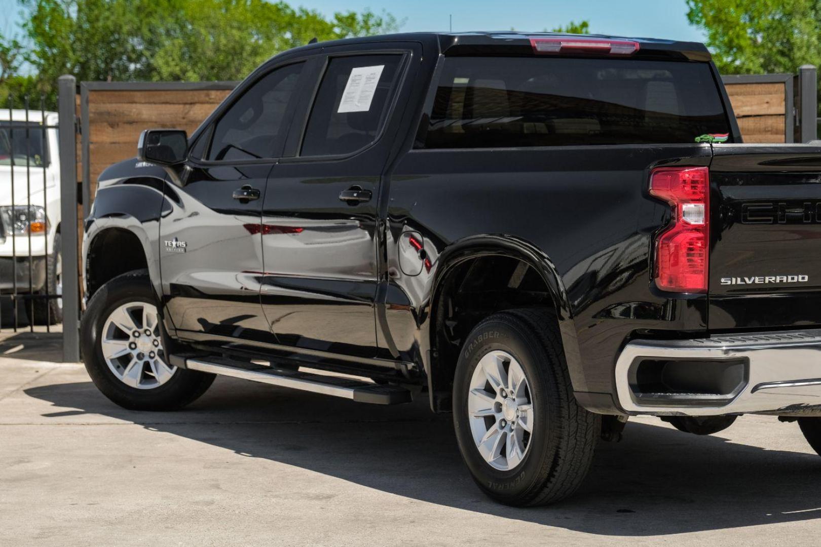 2019 BLACK Chevrolet Silverado 1500 LT Crew Cab 2WD (1GCPWCED0KZ) with an 5.3L V8 OHV 16V engine, 6-Speed Automatic transmission, located at 2401 E Main St., Grand Prairie, TX, 75050, (972) 262-4440, 32.748981, -96.969643 - Photo#10