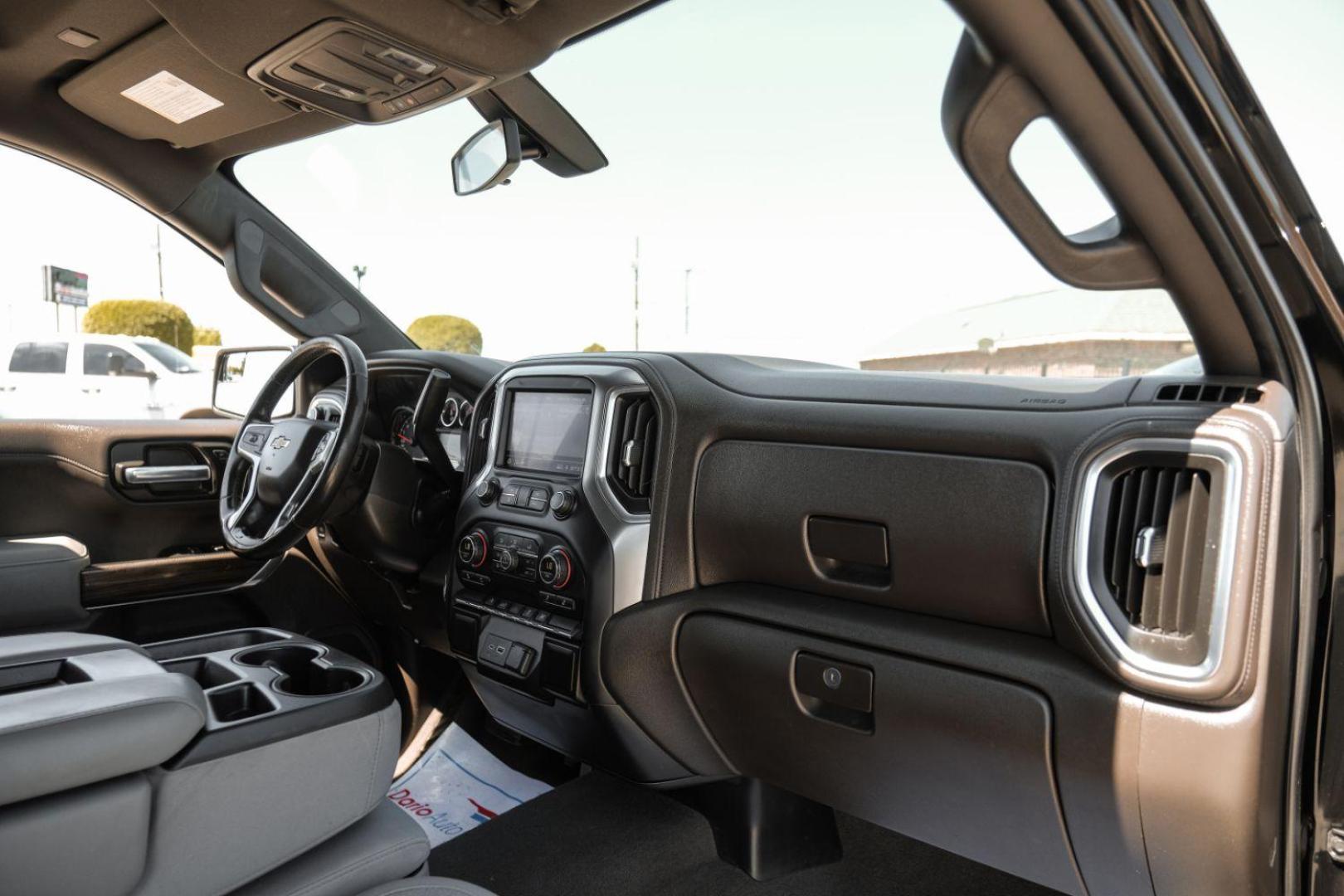 2019 BLACK Chevrolet Silverado 1500 LT Crew Cab 2WD (1GCPWCED0KZ) with an 5.3L V8 OHV 16V engine, 6-Speed Automatic transmission, located at 2401 E Main St., Grand Prairie, TX, 75050, (972) 262-4440, 32.748981, -96.969643 - Photo#16