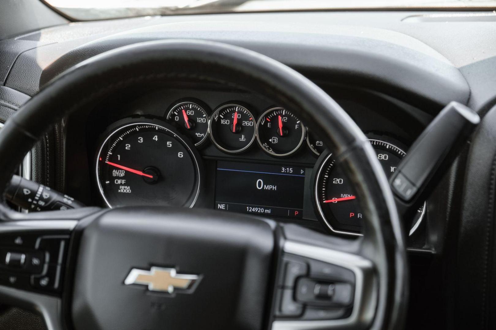 2019 BLACK Chevrolet Silverado 1500 LT Crew Cab 2WD (1GCPWCED0KZ) with an 5.3L V8 OHV 16V engine, 6-Speed Automatic transmission, located at 2401 E Main St., Grand Prairie, TX, 75050, (972) 262-4440, 32.748981, -96.969643 - Photo#21