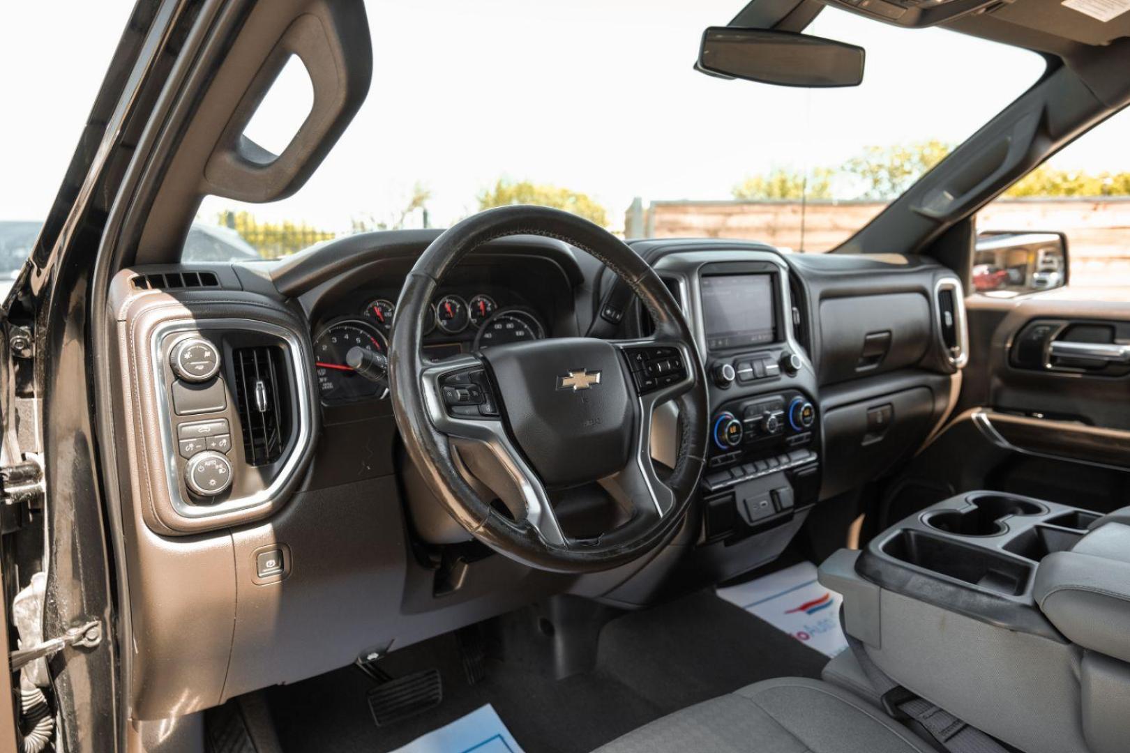 2019 BLACK Chevrolet Silverado 1500 LT Crew Cab 2WD (1GCPWCED0KZ) with an 5.3L V8 OHV 16V engine, 6-Speed Automatic transmission, located at 2401 E Main St., Grand Prairie, TX, 75050, (972) 262-4440, 32.748981, -96.969643 - Photo#2