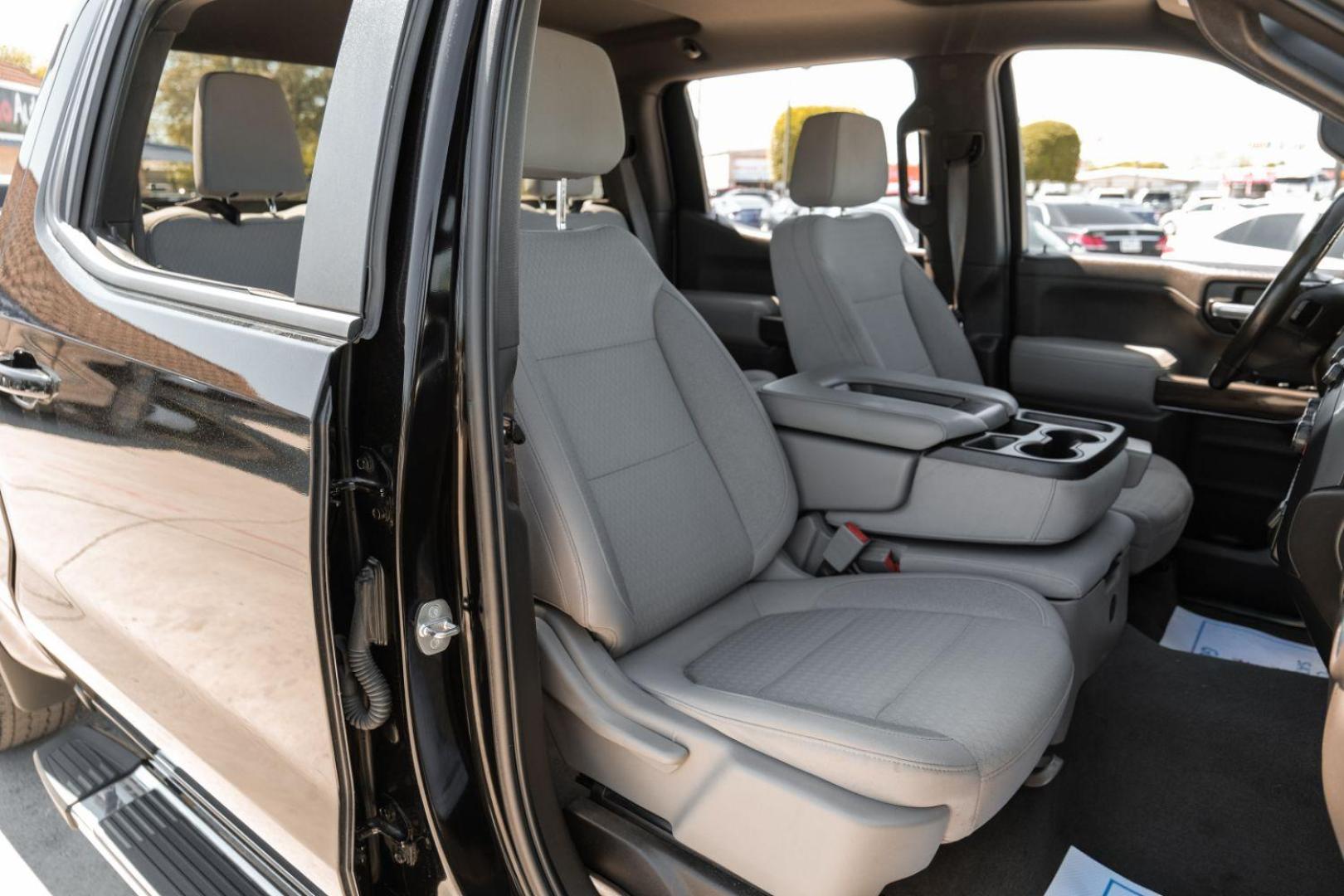 2019 BLACK Chevrolet Silverado 1500 LT Crew Cab 2WD (1GCPWCED0KZ) with an 5.3L V8 OHV 16V engine, 6-Speed Automatic transmission, located at 2401 E Main St., Grand Prairie, TX, 75050, (972) 262-4440, 32.748981, -96.969643 - Photo#34