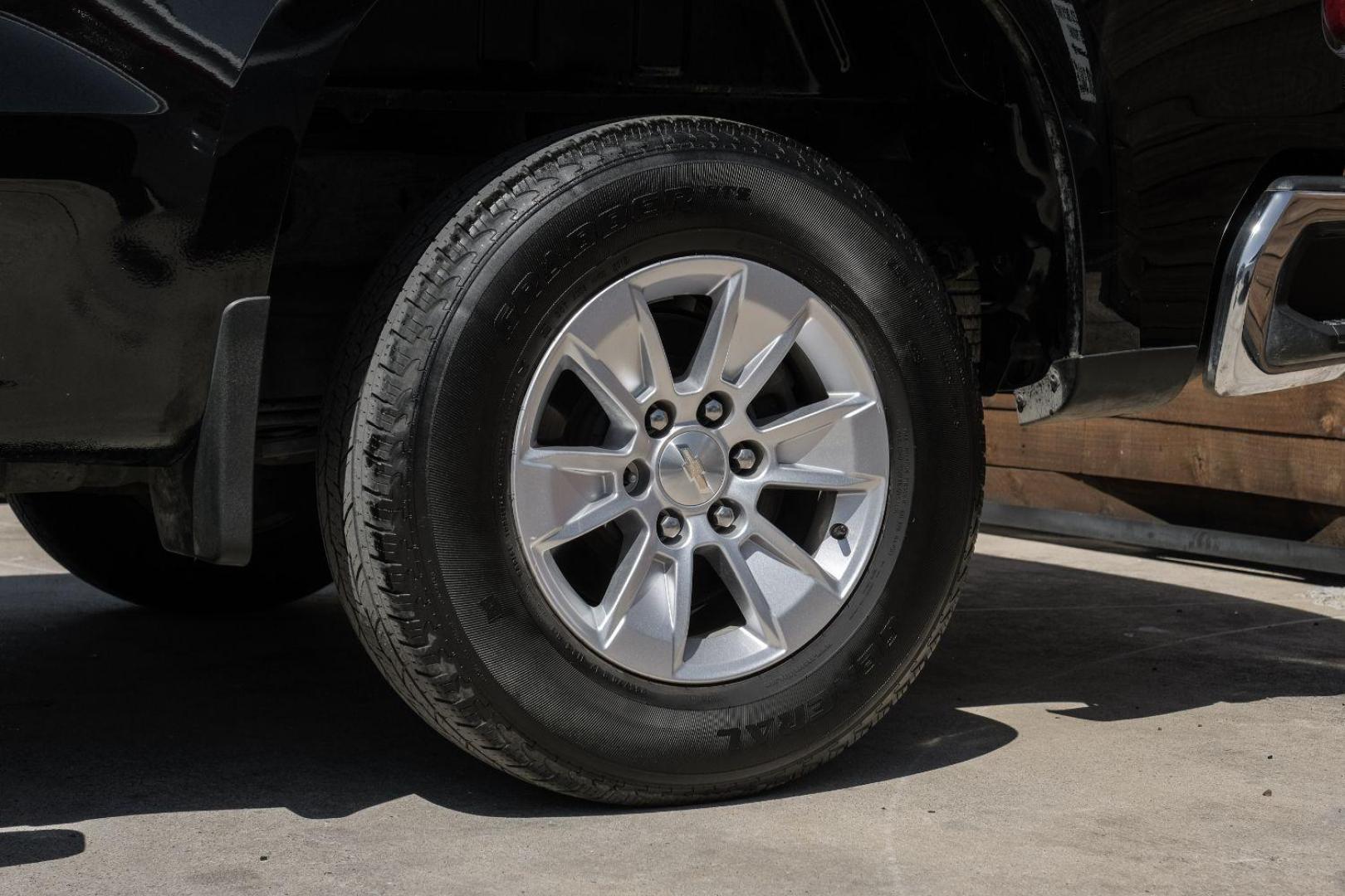 2019 BLACK Chevrolet Silverado 1500 LT Crew Cab 2WD (1GCPWCED0KZ) with an 5.3L V8 OHV 16V engine, 6-Speed Automatic transmission, located at 2401 E Main St., Grand Prairie, TX, 75050, (972) 262-4440, 32.748981, -96.969643 - Photo#54