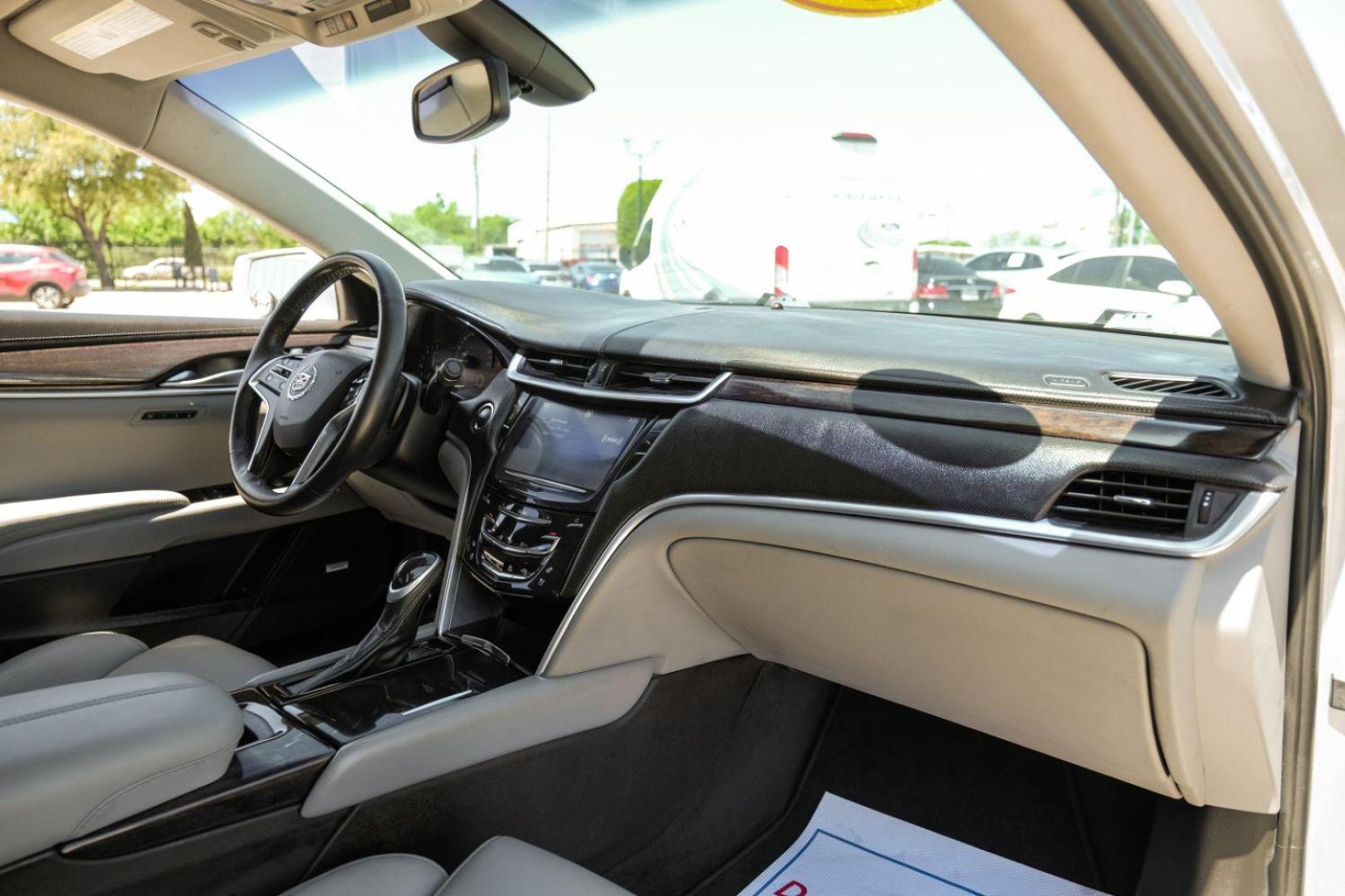 2013 Silver Cadillac XTS Luxury (2G61P5S34D9) with an 3.6L V6 DOHC 24V engine, 6-Speed Automatic transmission, located at 2401 E Main St., Grand Prairie, TX, 75050, (972) 262-4440, 32.748981, -96.969643 - Photo#17