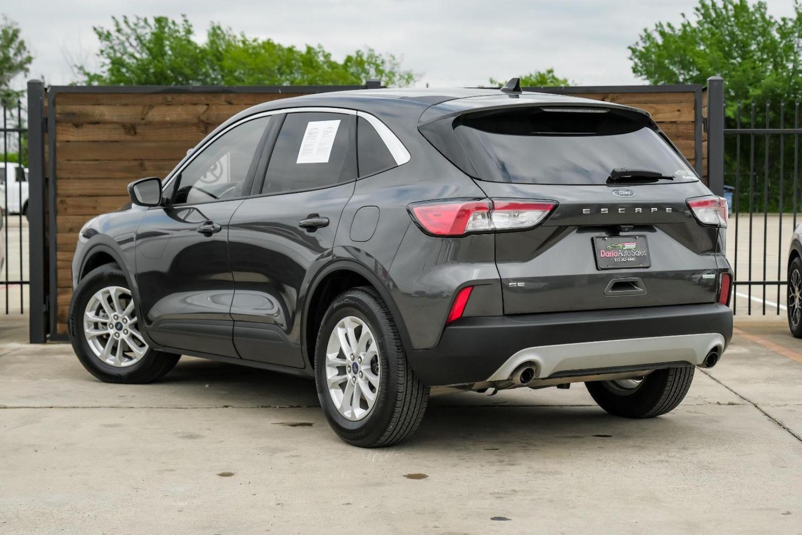 2020 GRAY Ford Escape SE (1FMCU0G65LU) with an 1.5L L3 engine, 8-Speed Automatic transmission, located at 2401 E Main St., Grand Prairie, TX, 75050, (972) 262-4440, 32.748981, -96.969643 - Photo#15