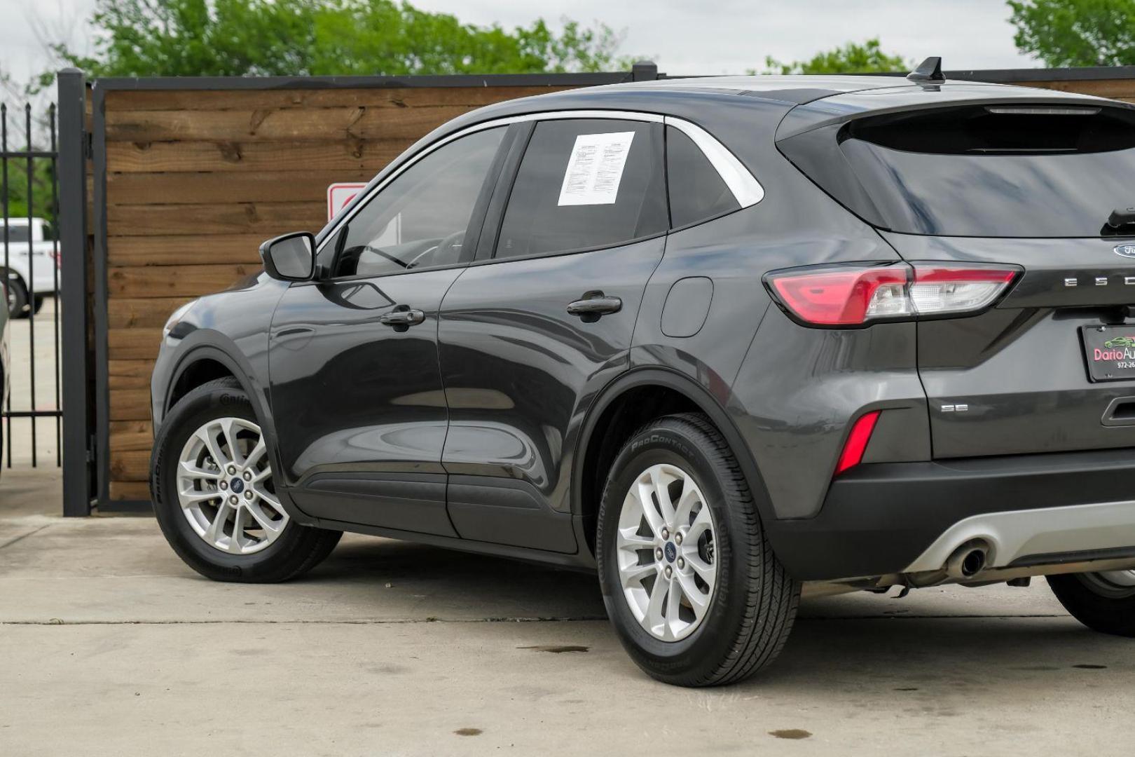 2020 GRAY Ford Escape SE (1FMCU0G65LU) with an 1.5L L3 engine, 8-Speed Automatic transmission, located at 2401 E Main St., Grand Prairie, TX, 75050, (972) 262-4440, 32.748981, -96.969643 - Photo#16