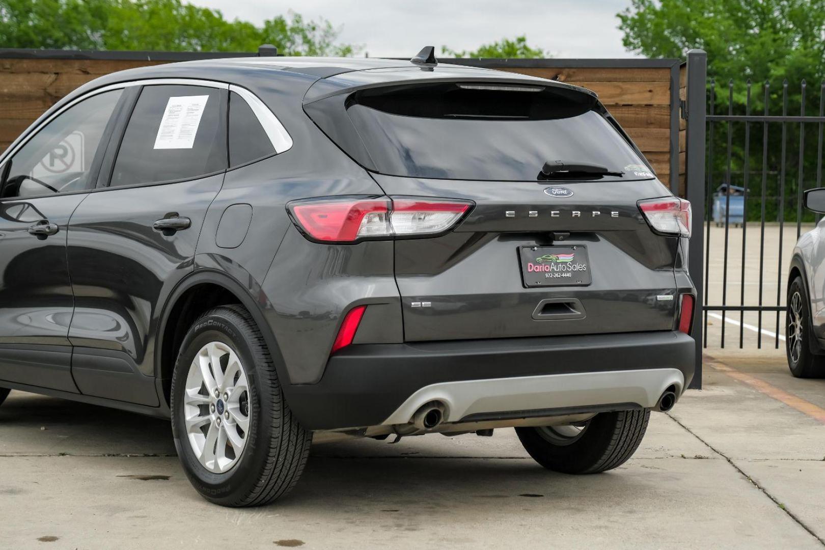 2020 GRAY Ford Escape SE (1FMCU0G65LU) with an 1.5L L3 engine, 8-Speed Automatic transmission, located at 2401 E Main St., Grand Prairie, TX, 75050, (972) 262-4440, 32.748981, -96.969643 - Photo#17