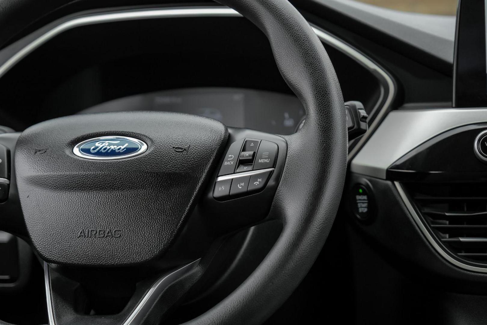 2020 GRAY Ford Escape SE (1FMCU0G65LU) with an 1.5L L3 engine, 8-Speed Automatic transmission, located at 2401 E Main St., Grand Prairie, TX, 75050, (972) 262-4440, 32.748981, -96.969643 - Photo#26