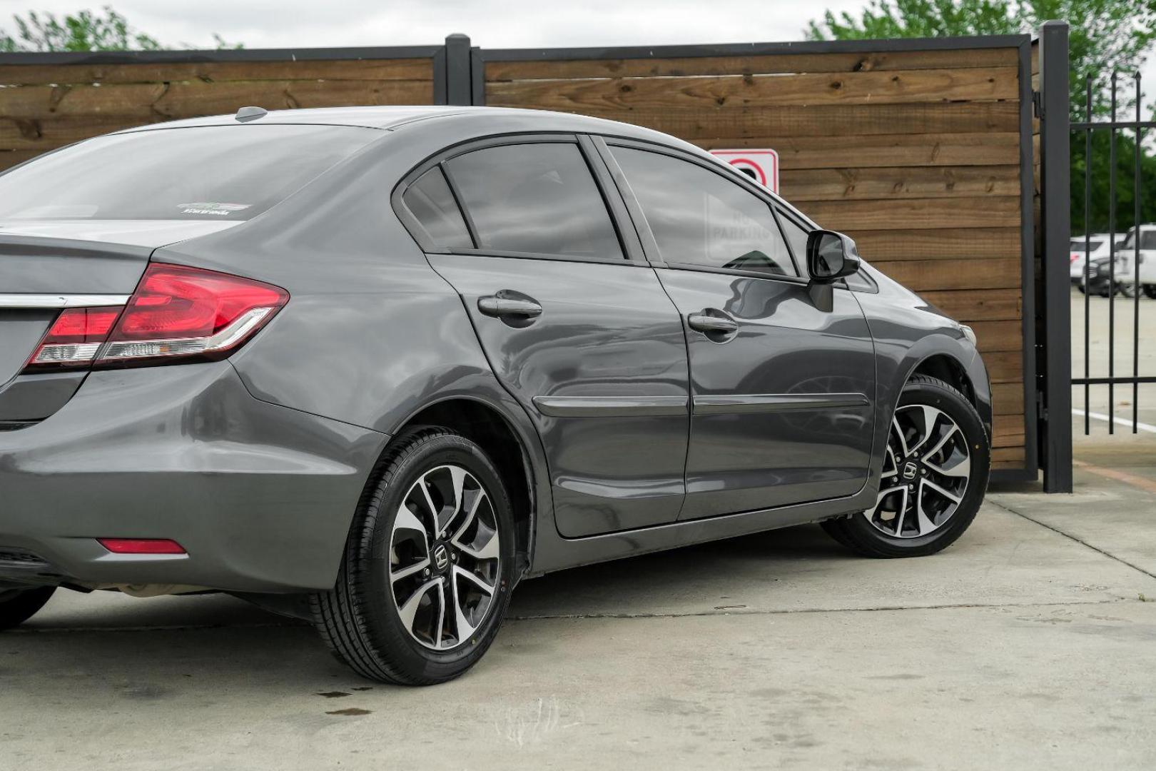 2013 Gray Honda Civic EX-L Sedan 5-Speed AT (19XFB2F93DE) with an 1.8L L4 SOHC 16V engine, 5-Speed Automatic transmission, located at 2401 E Main St., Grand Prairie, TX, 75050, (972) 262-4440, 32.748981, -96.969643 - Photo#12